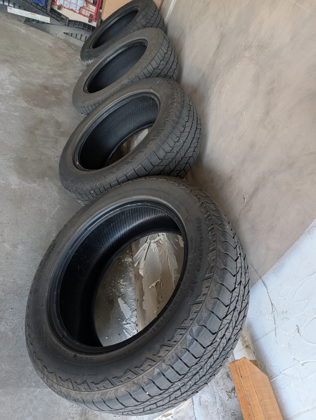 Set of 4 Hankook Dynapro AT2 Tires - 275/55R20 (Excellent Tread) - photo 3