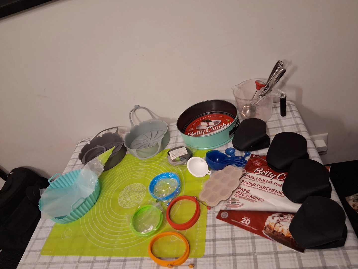 Betty Crocker Baking Set