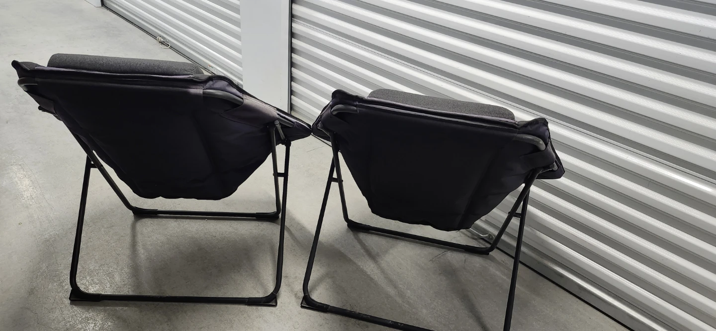 Foldable outdoor chairs of 2 , one for $15 - photo 2