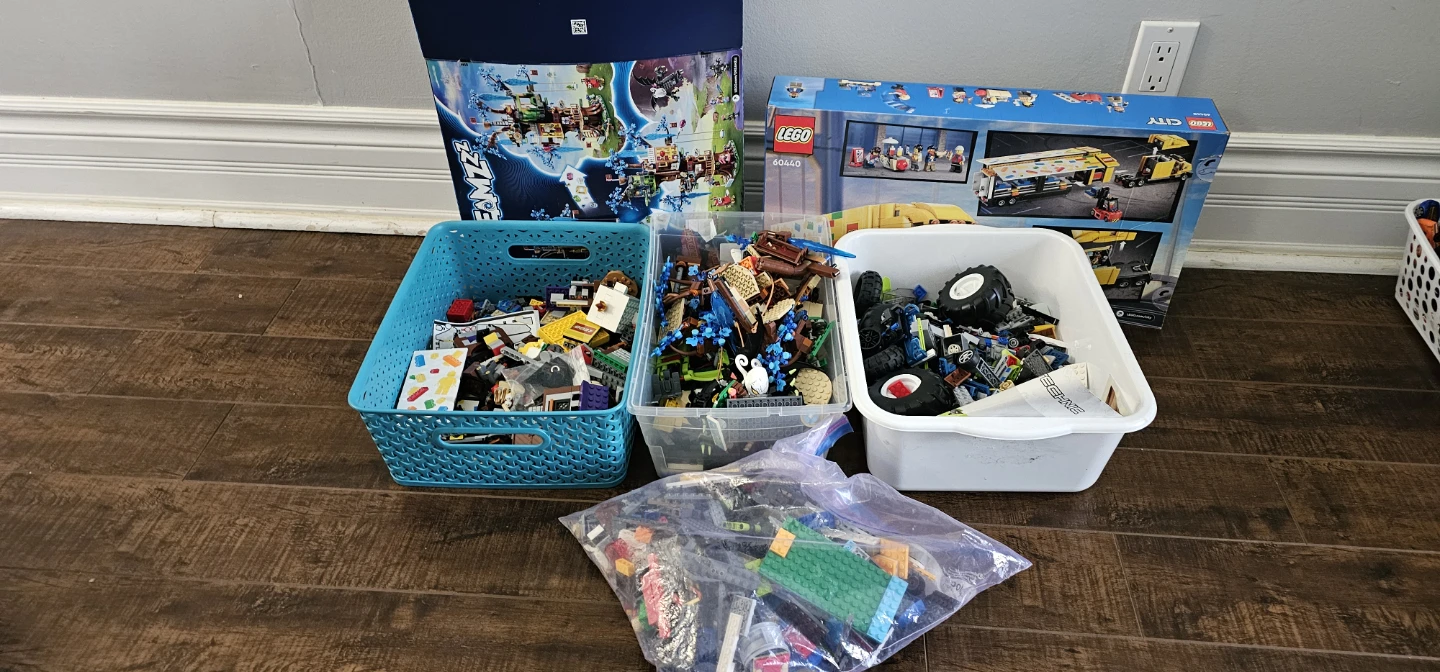 LEGO City Truck and Ninjago Set