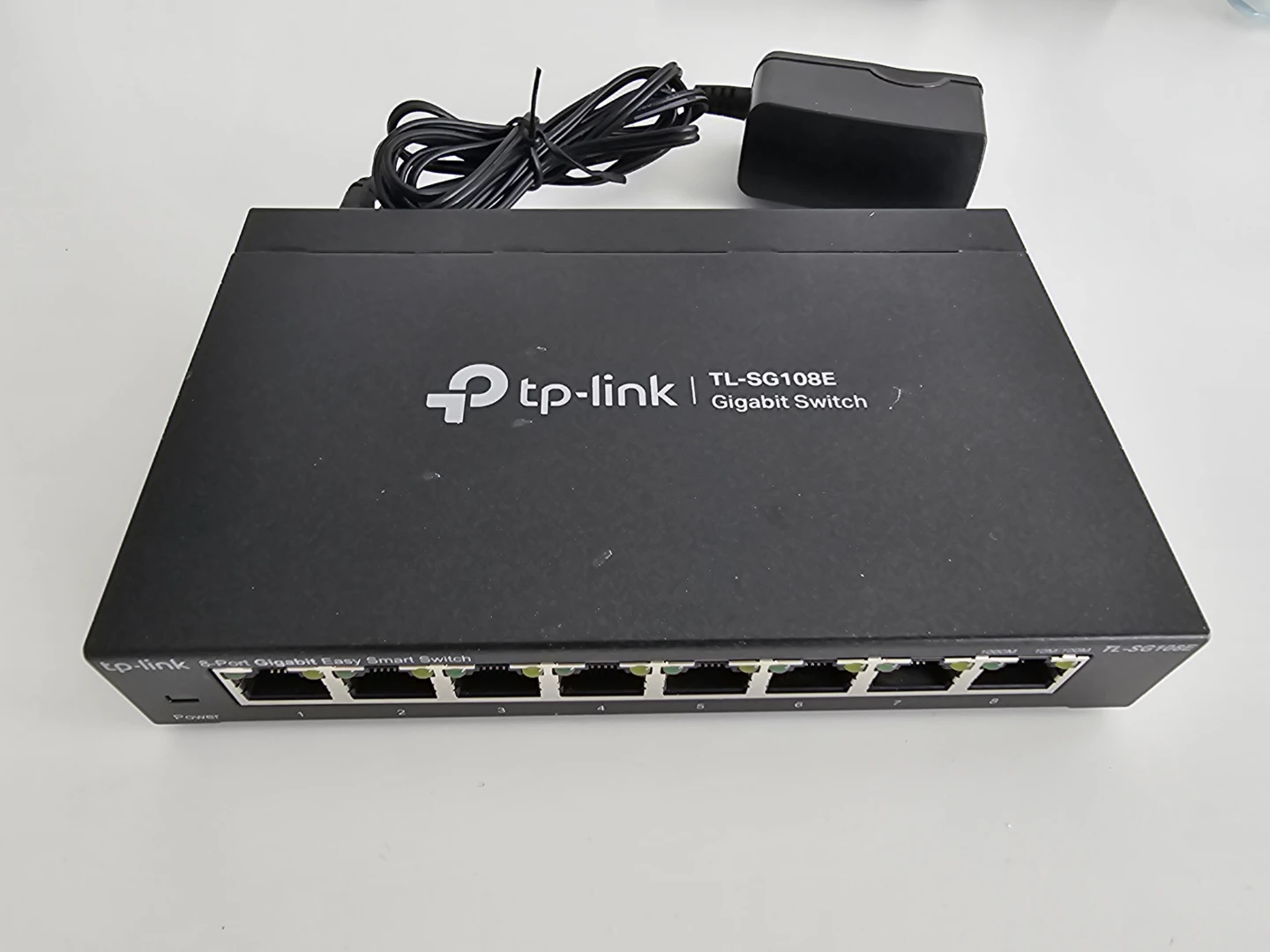 TP-Link TL-SG108E 8-Port Gigabit Smart Switch - photo 2