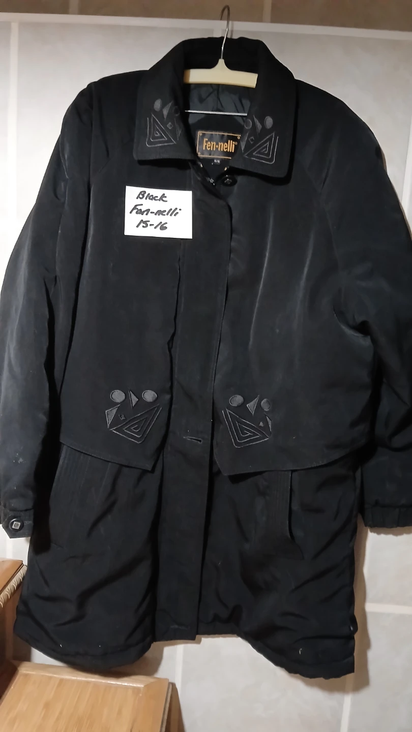 Assorted ladies coats for $5.00 each - photo 5