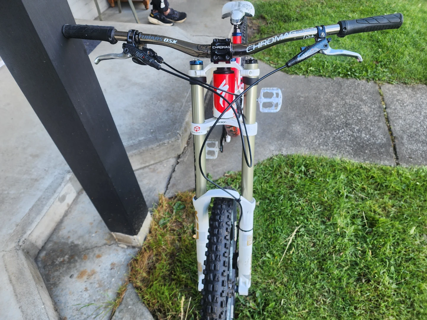Specialized Demo 8 Downhill Mountain Bike - photo 2