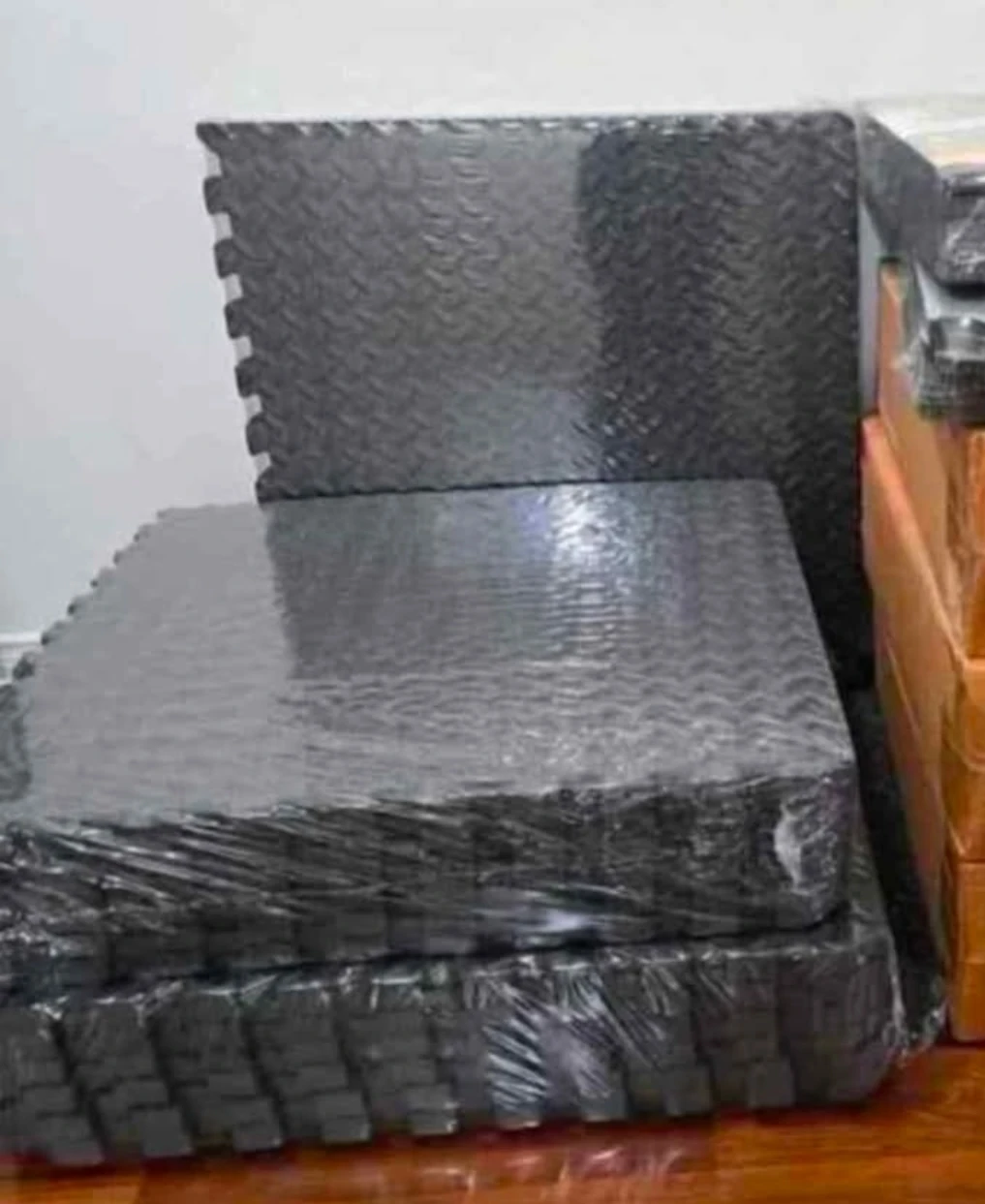 Interlocking Foam Mats, 2'x2', 6 per pack