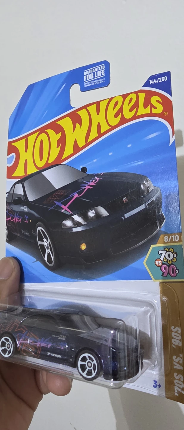 Hot Wheels Nissan Skyline GT-R - photo 2