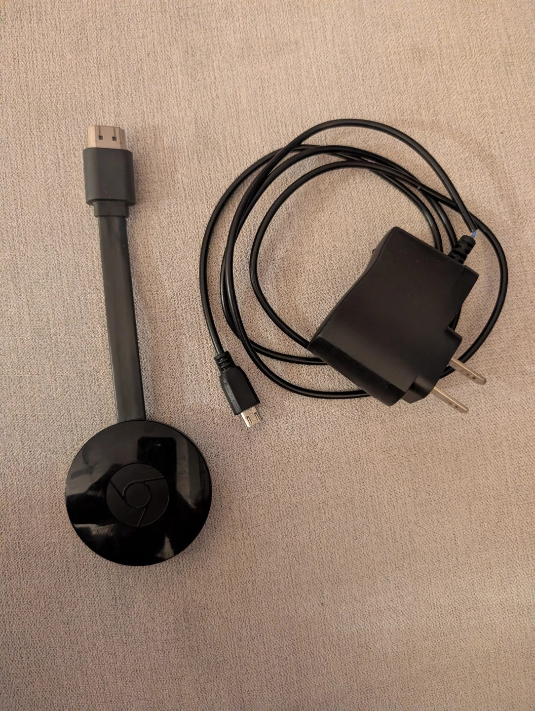 Google Chromecast (1st Gen) - HDMI Plug-In