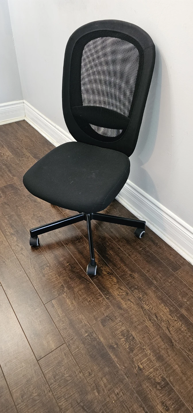 Black Office Chair with Mesh Back