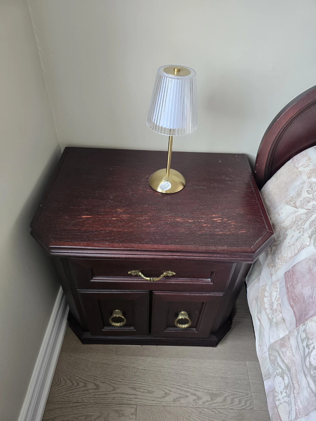 Queen Size Bedroom Set - photo 2
