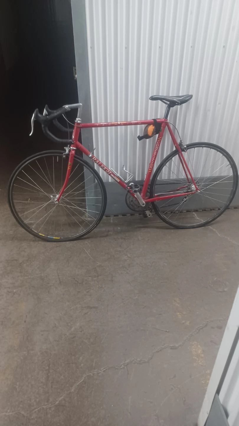 Red Raleigh Road Bike - photo 2