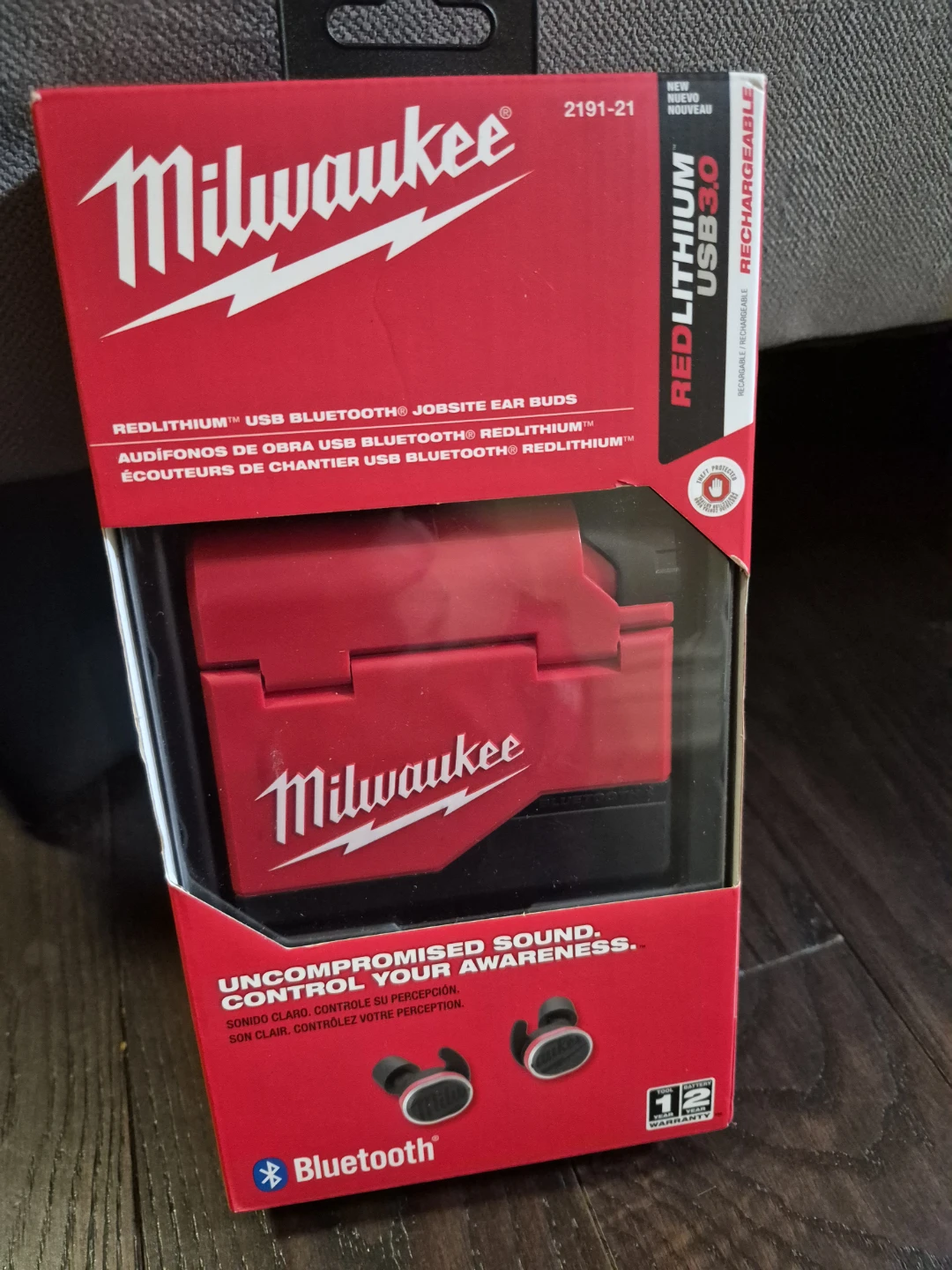 Milwaukee REDLITHIUM USB Bluetooth Jobsite Ear Buds $145 - photo 2