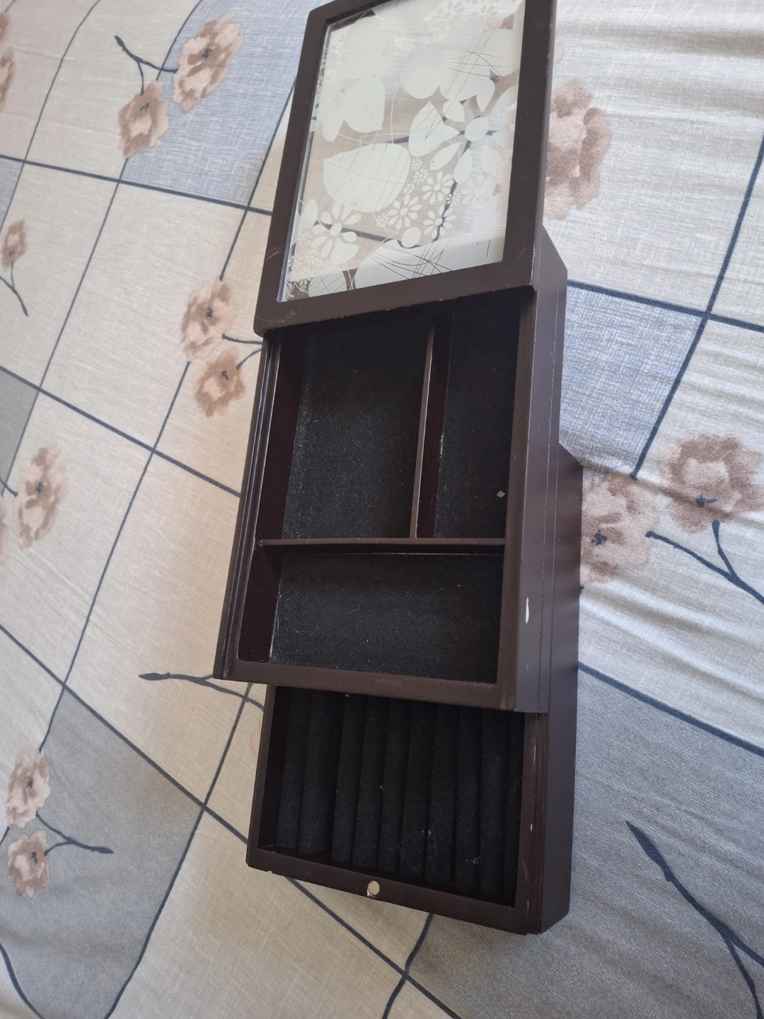 Wooden Jewellery Box with Glass Lid - photo 2