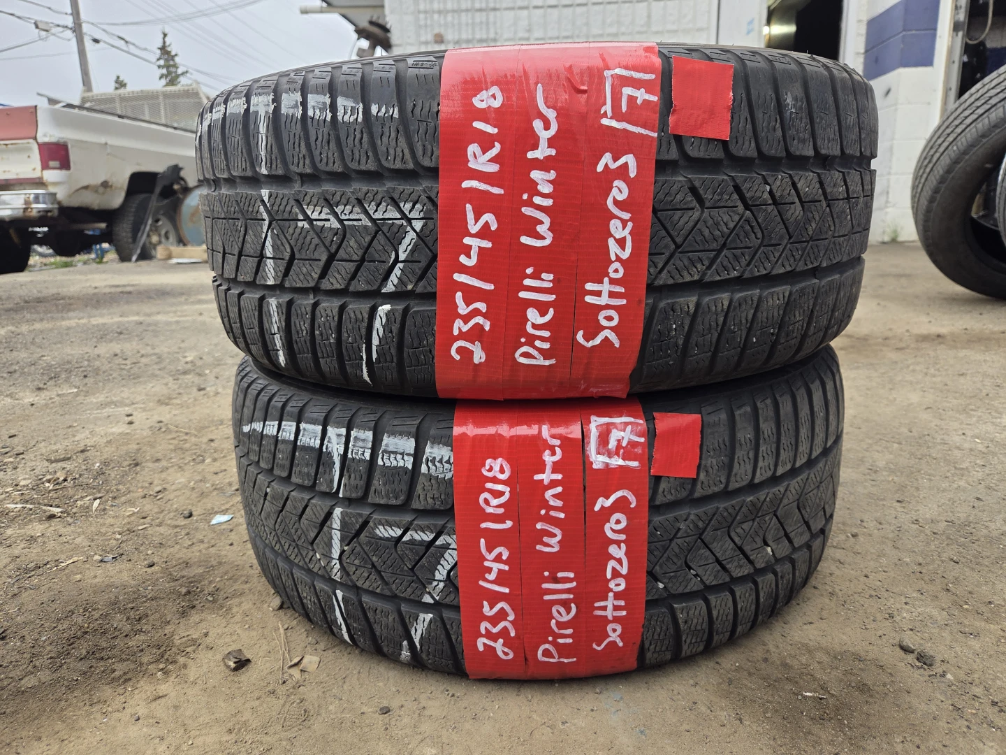 Pirelli Winter Sottozero 3 Tires 235/45R18