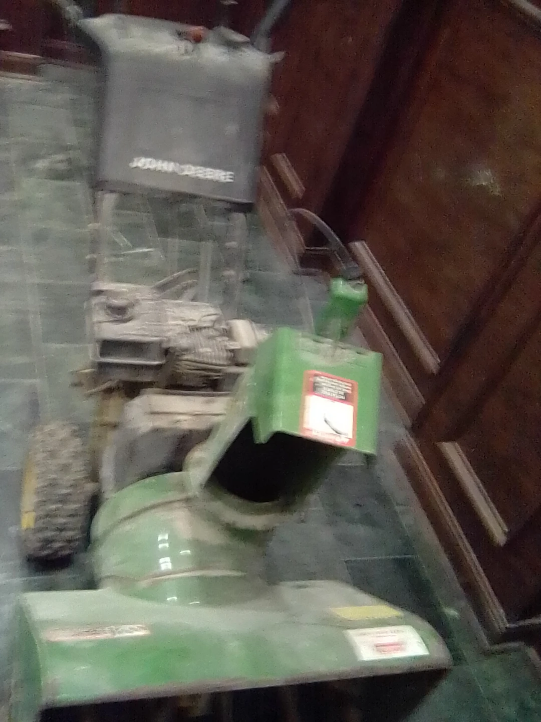 John Deere TRS 24 Snow Blower - photo 2