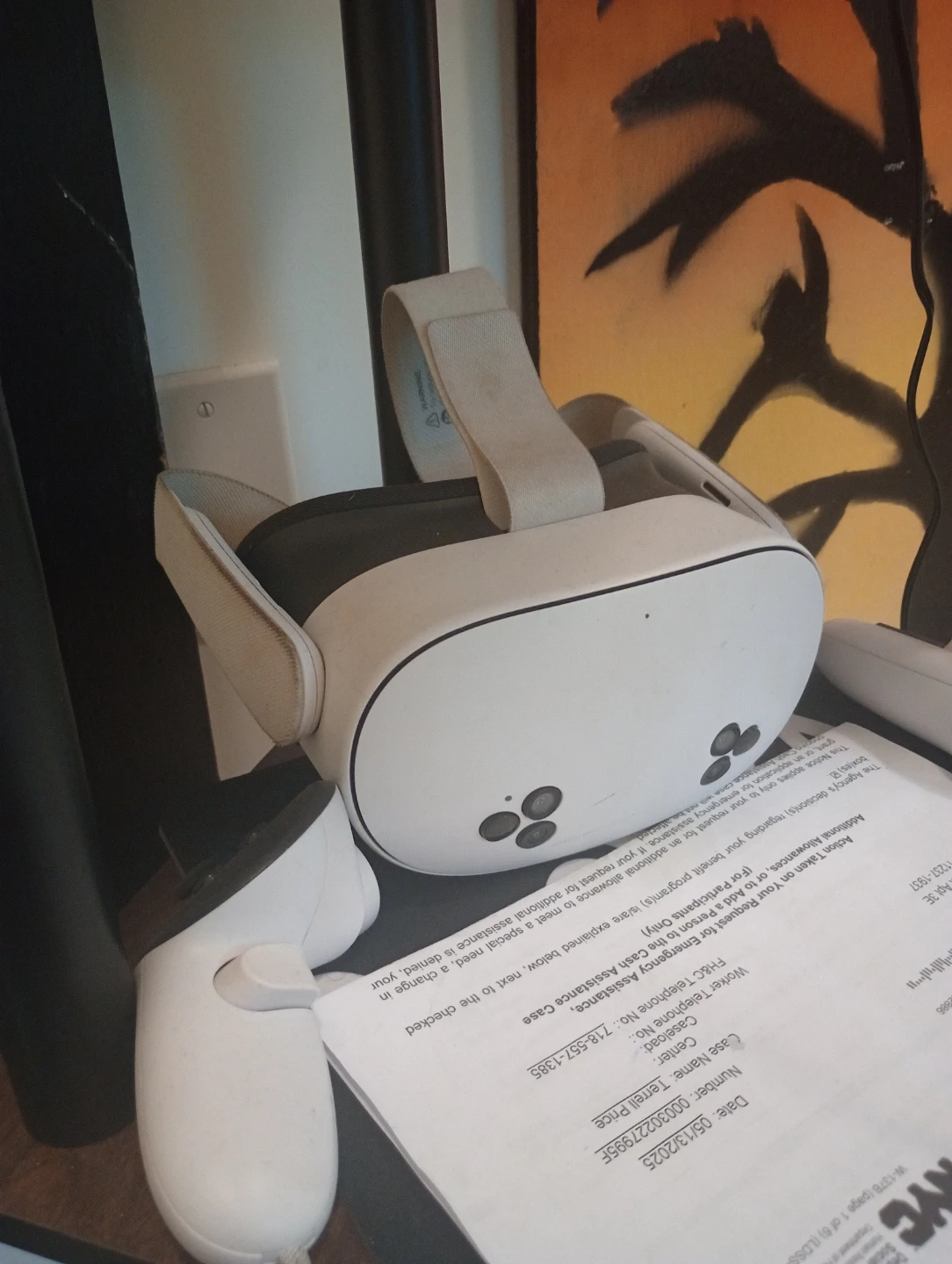 Oculus Quest 2 VR Headset with Controllers - photo 2