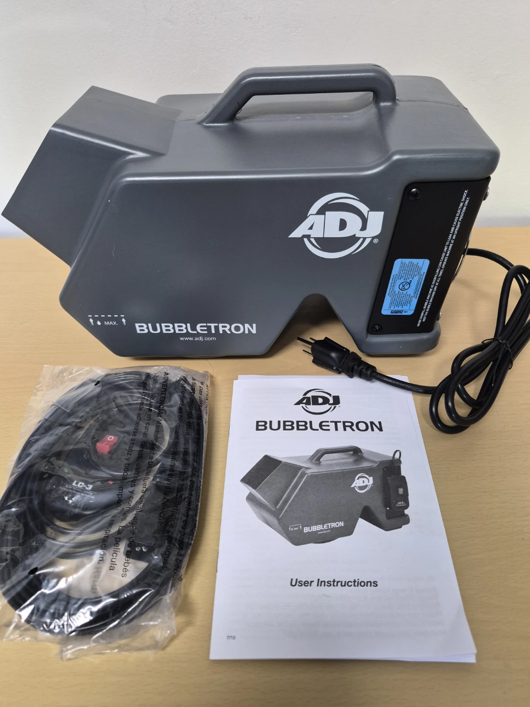 ADJ Bubbletron Portable High Output Bubble Machine - photo 3