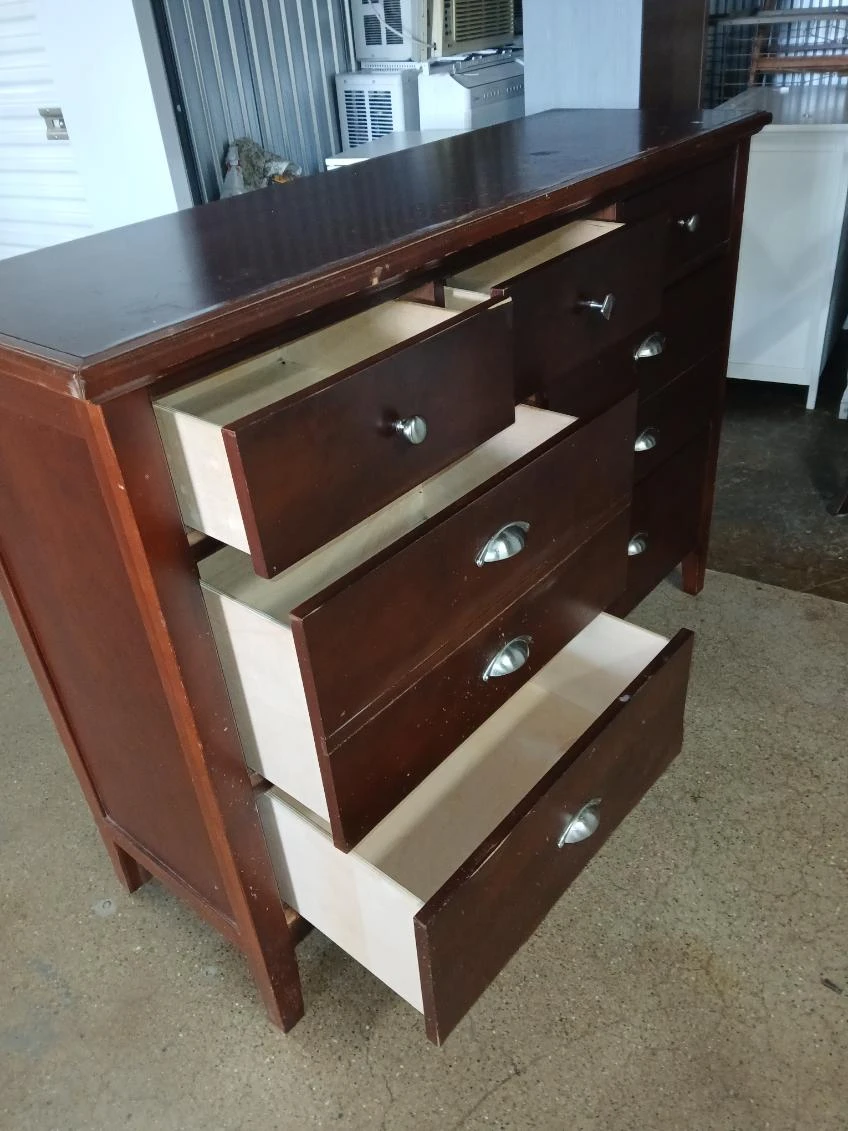 Dresser - photo 3