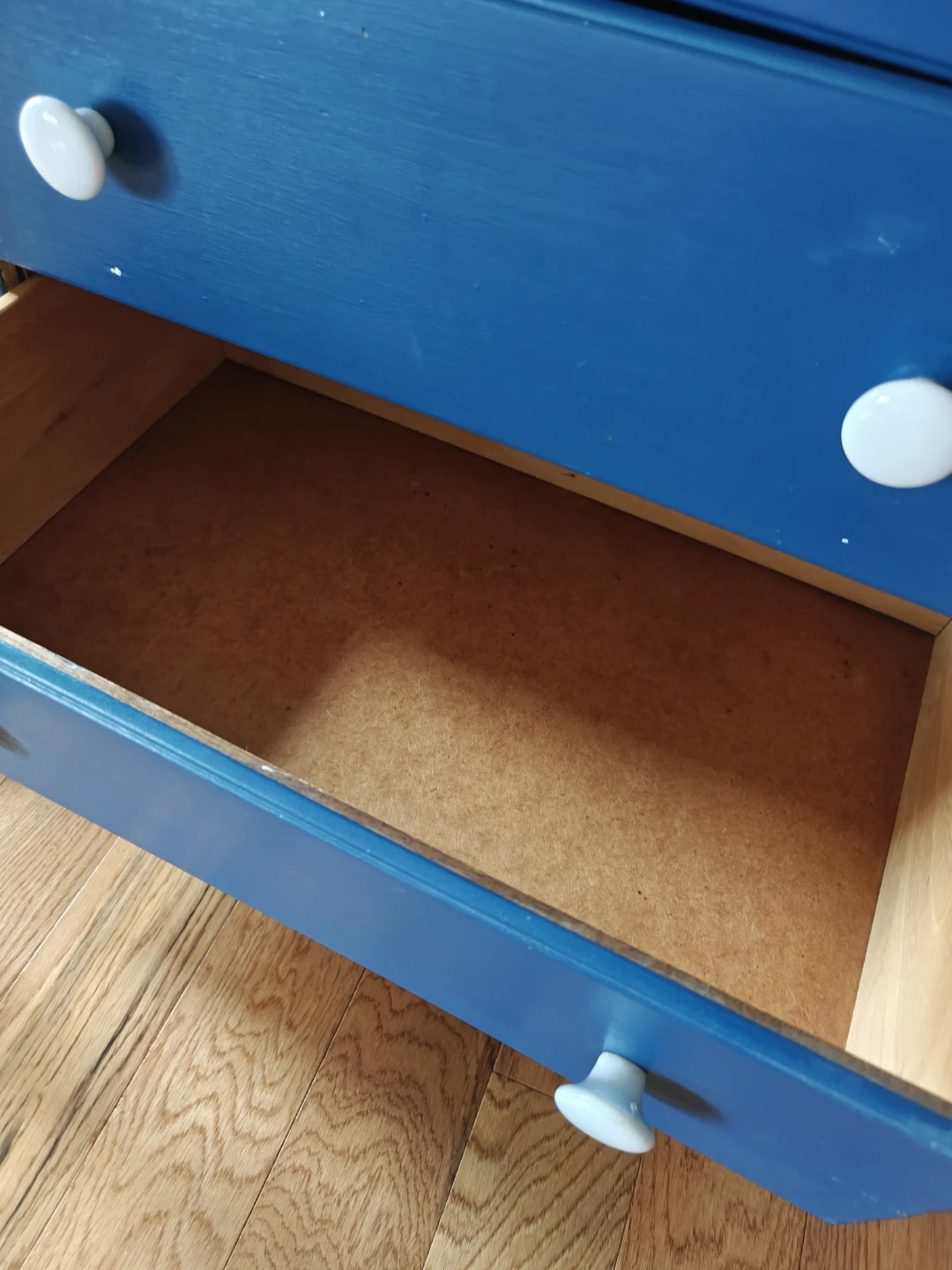 Blue 5-Drawer Dresser with Red and White Knobs - photo 3