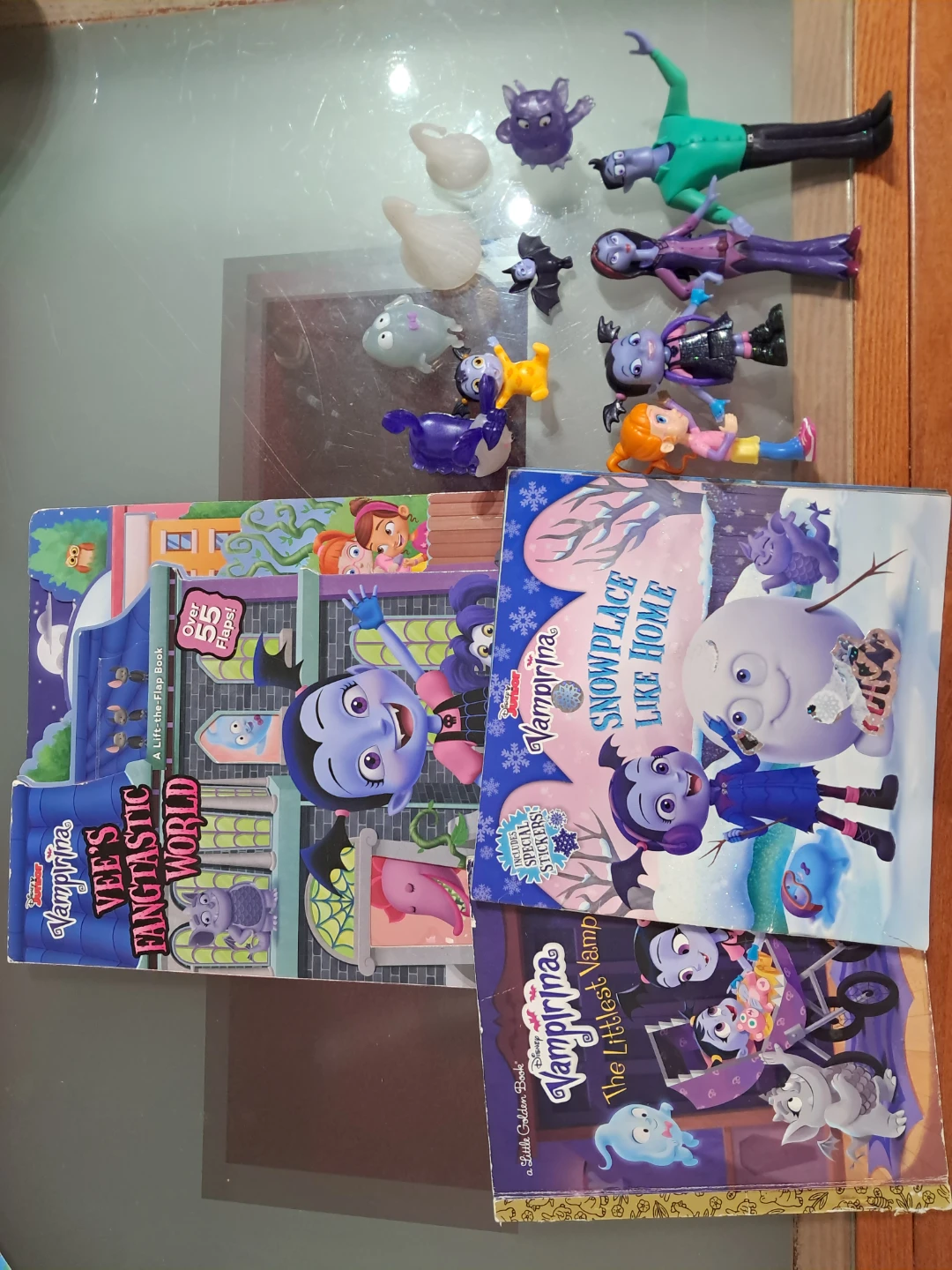 Disney Vampirina Books & Figures