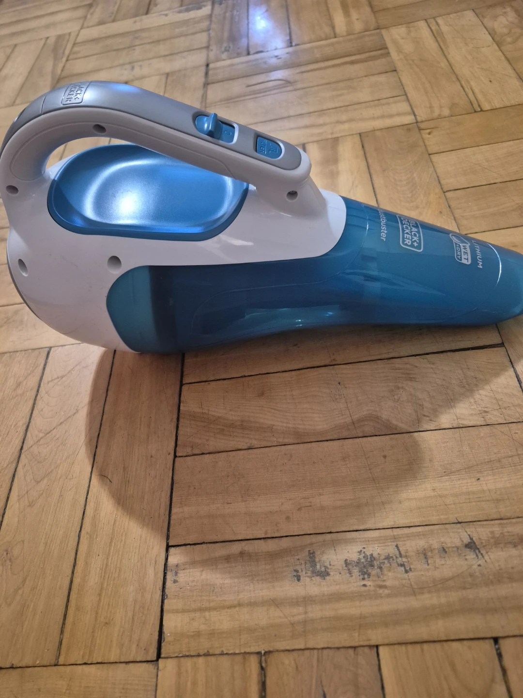 Black+Decker Wet/Dry Dustbuster Compact Lithium Hand Vacuum Kit - photo 2