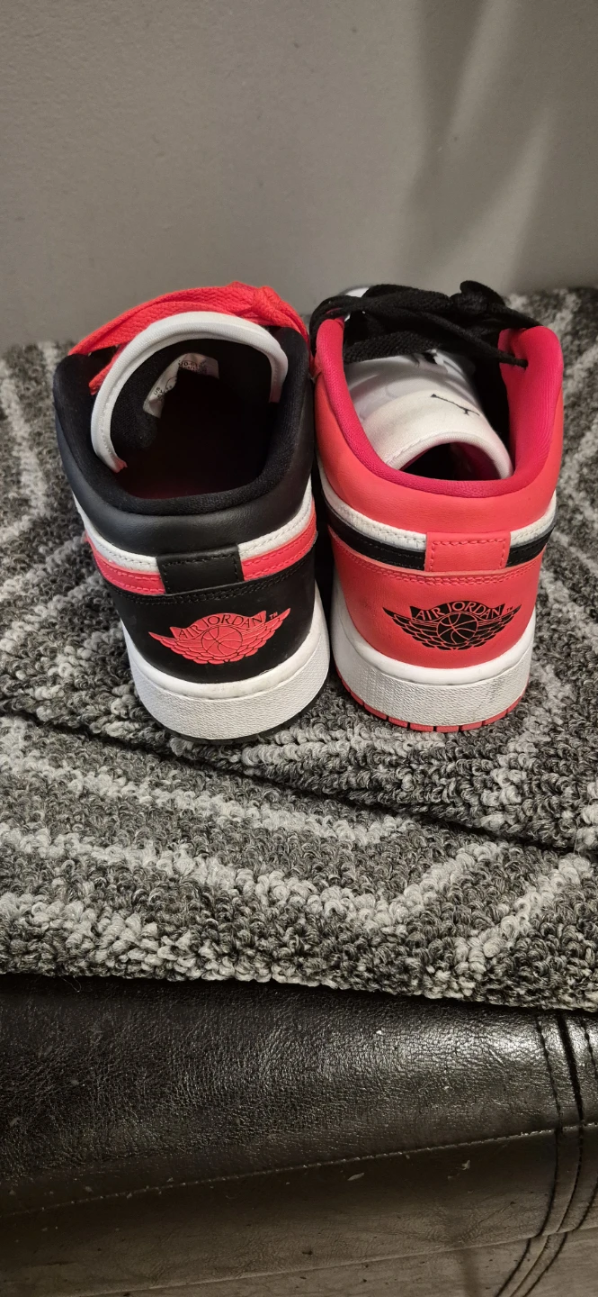 Air Jordan 1 Low SE Shoes