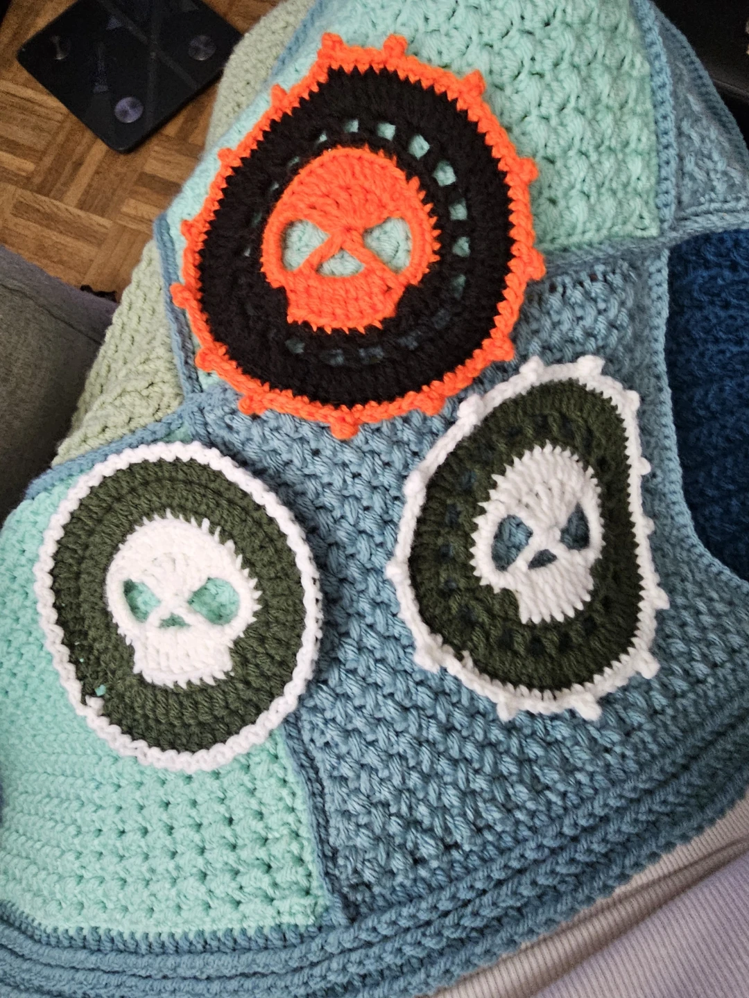 Crocheted Appliques and Coasters - photo 5