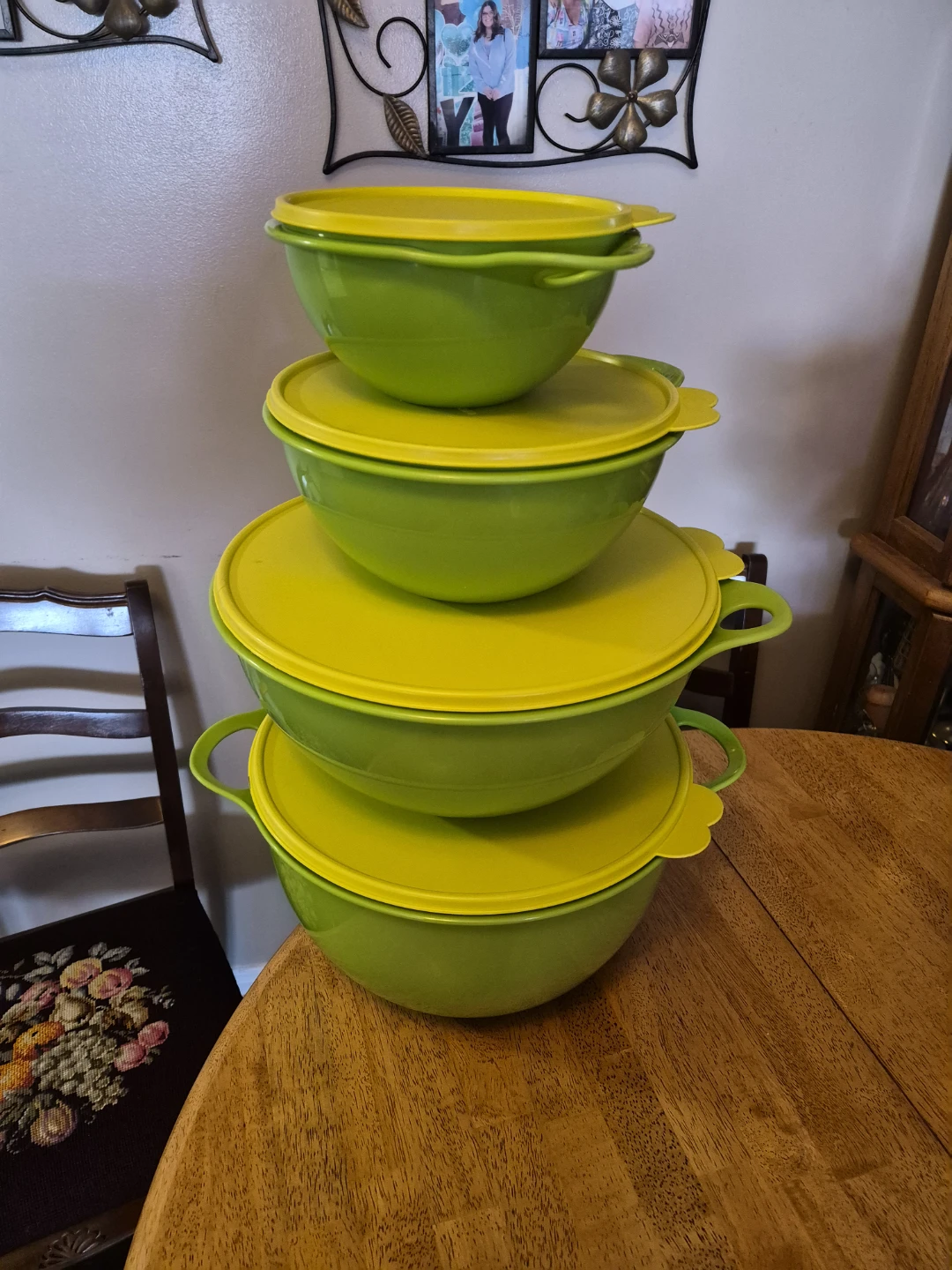 Thatsa Bowl 8 pc Tupperware Bowl Set - photo 2