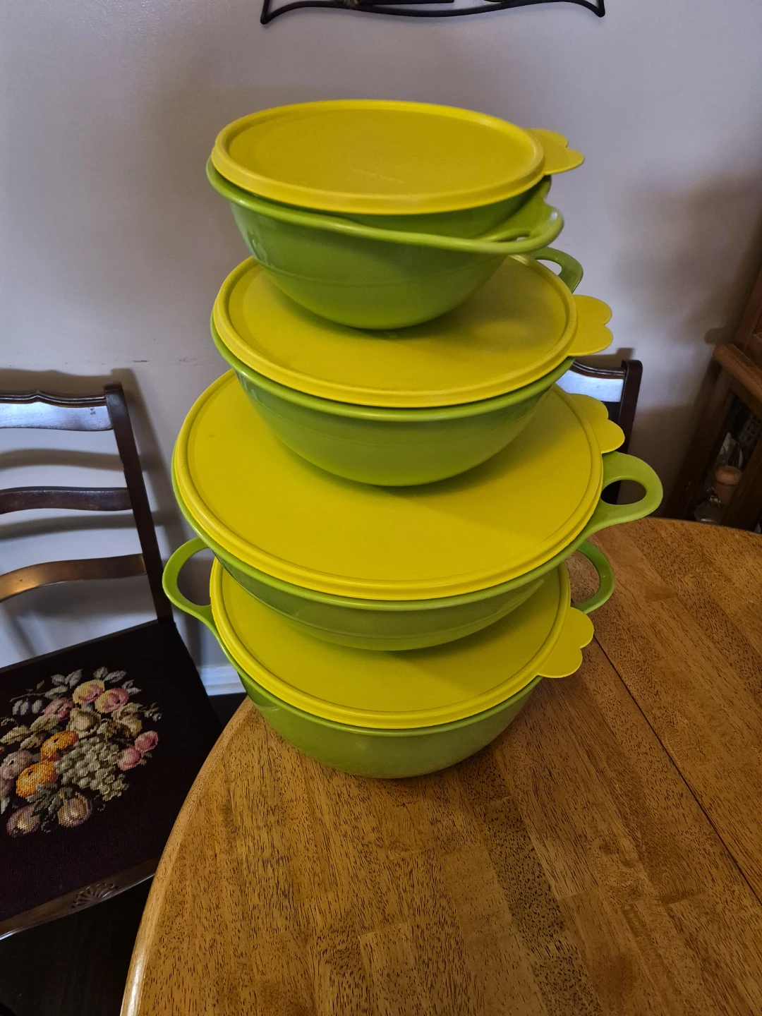 Thatsa Bowl 8 pc Tupperware Bowl Set - photo 3
