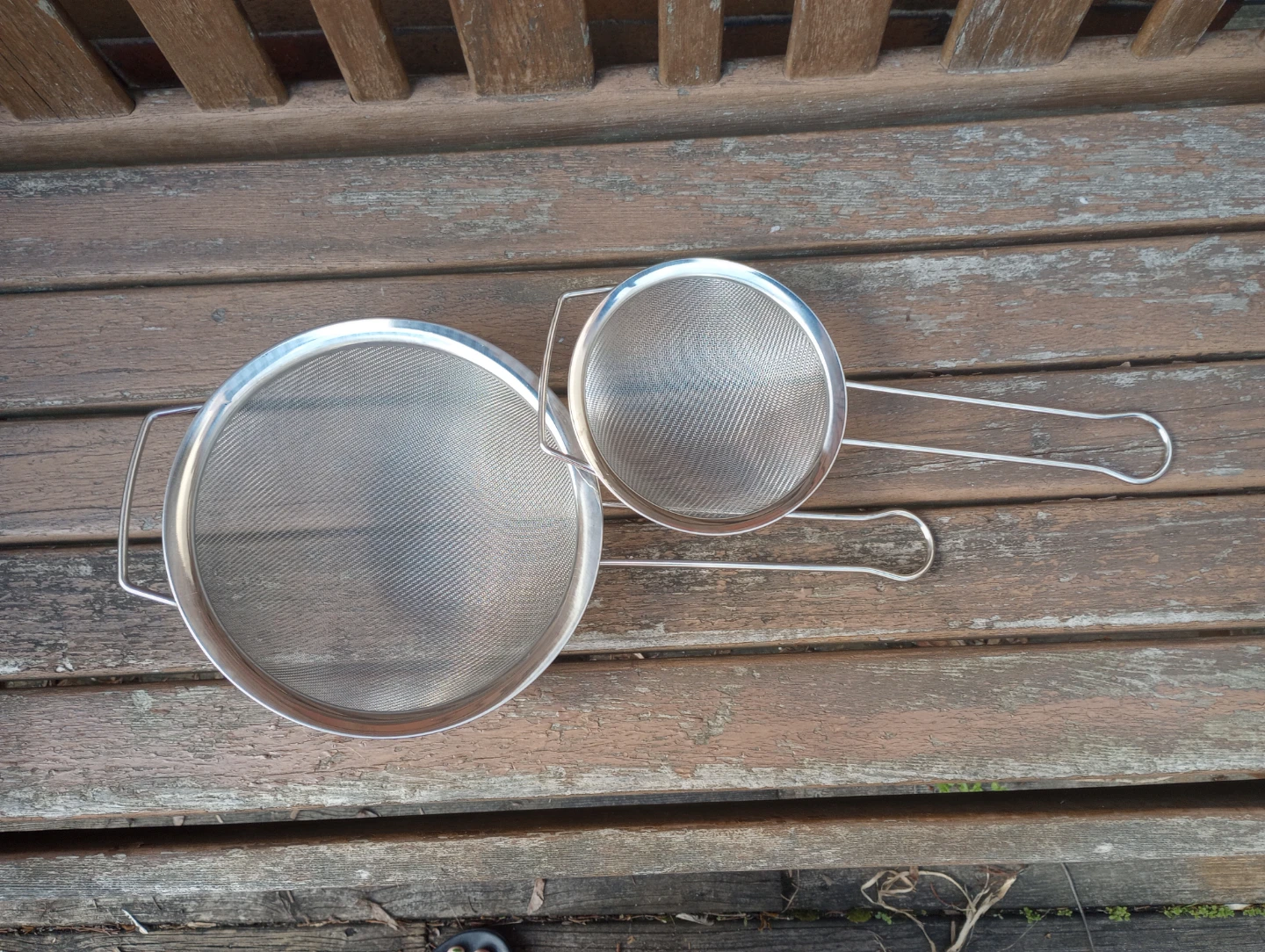 Two Mesh Strainers - photo 2