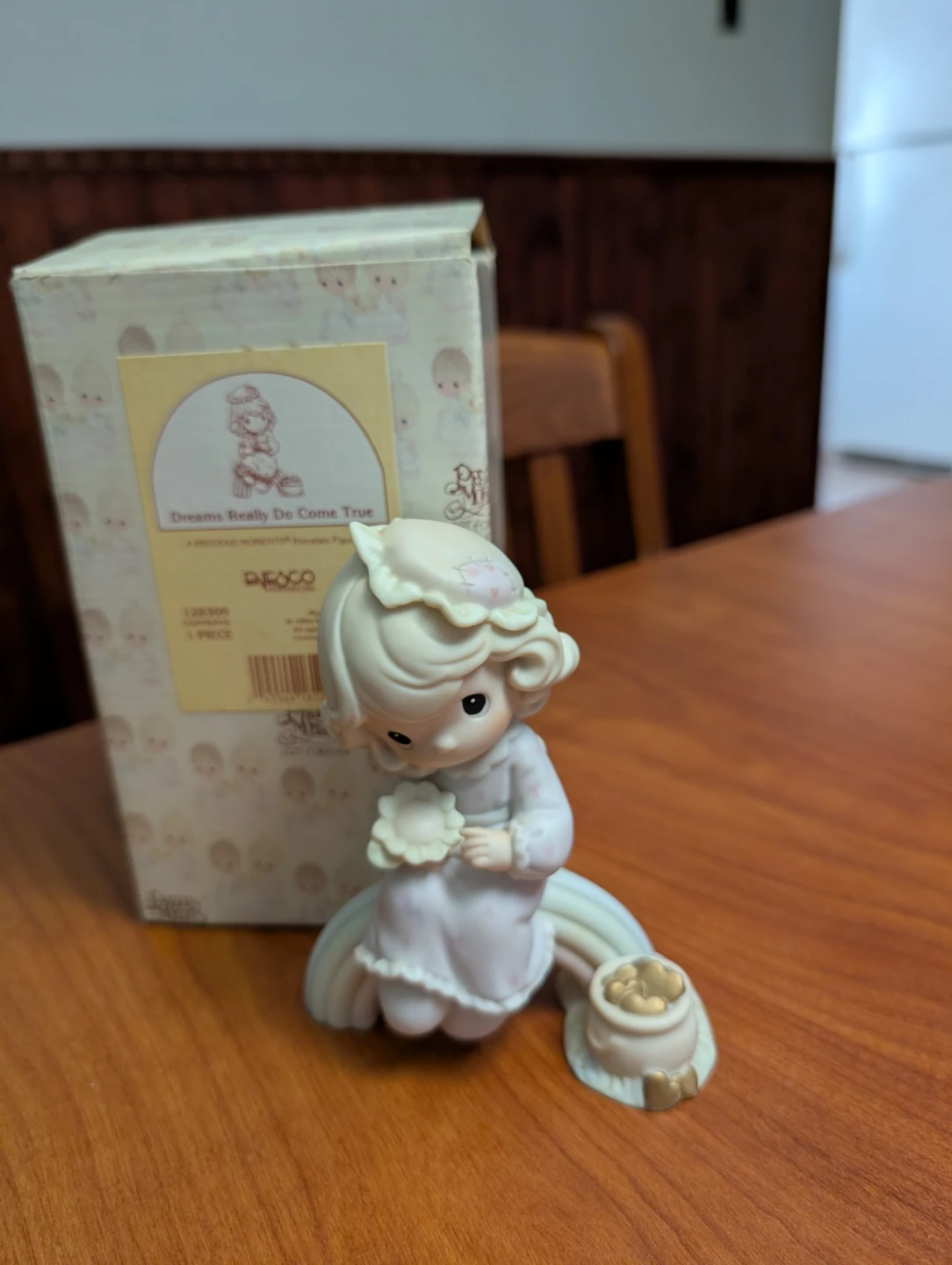 Precious Moments "Dreams Really Do Come True" Figurine