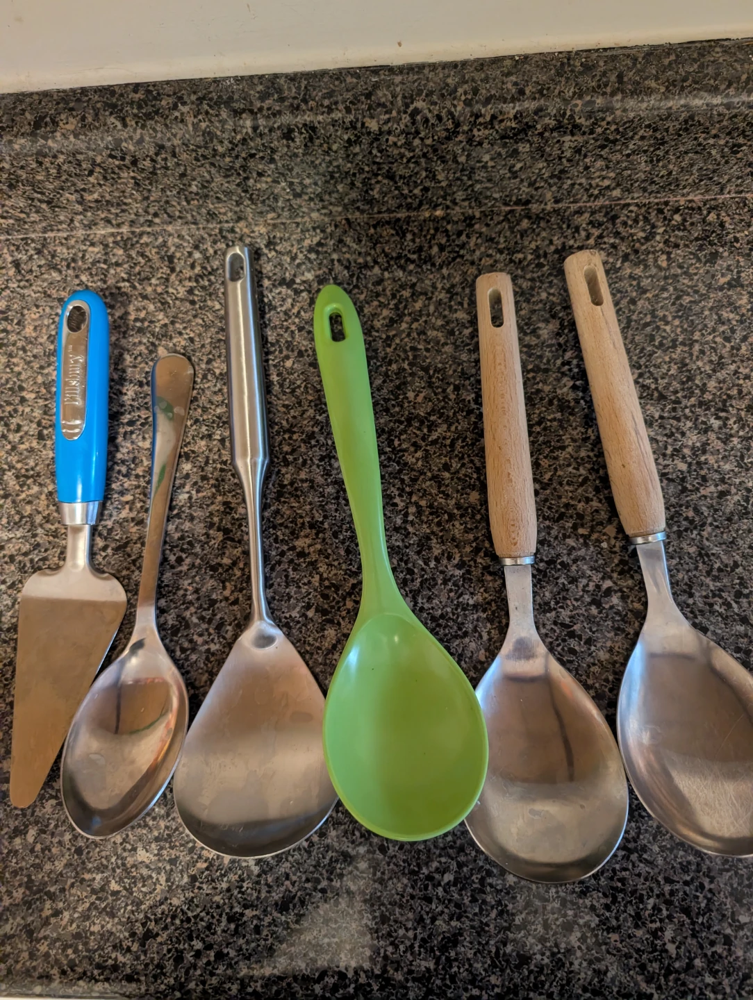 Bundle of 6 Kitchen Utensils