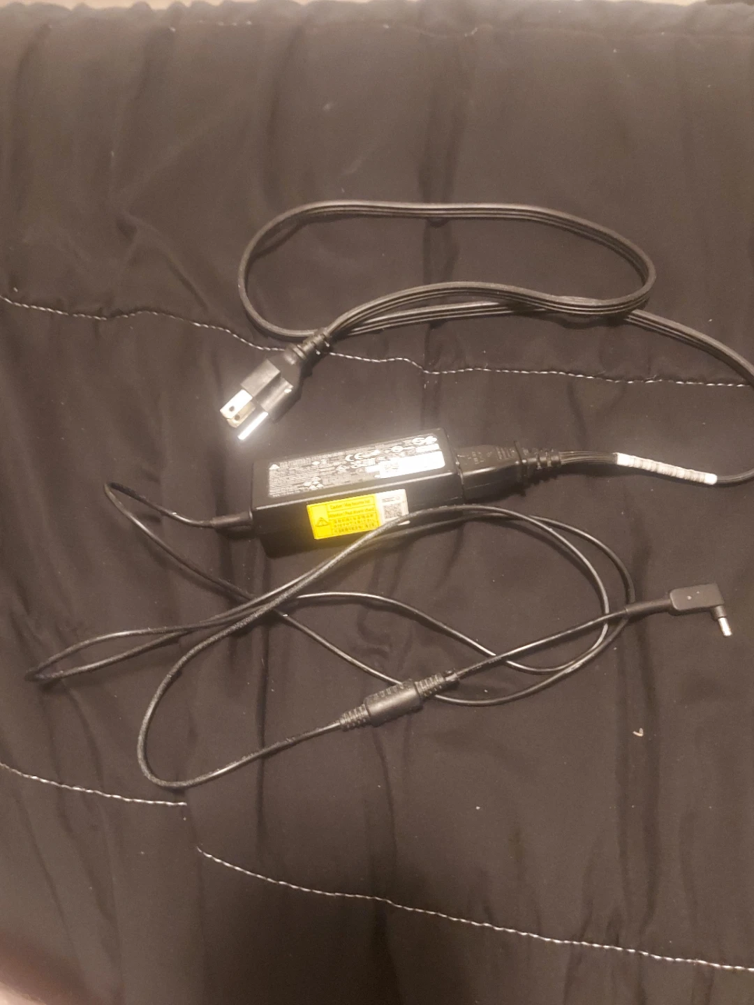 Delta Electronics ADP-45FE F AC/DC Adapter - photo 2