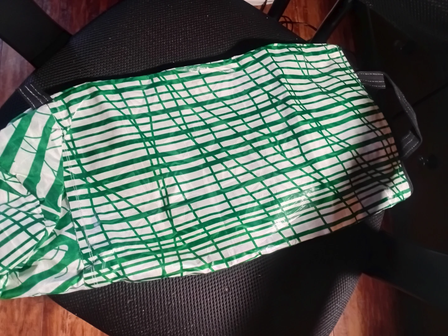 Green and White Striped Tote Bag - photo 2