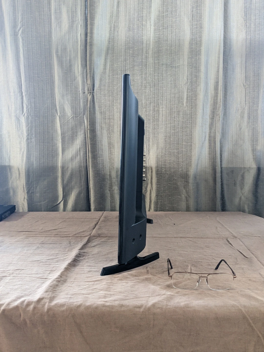 Samsung HD LED TV - photo 2