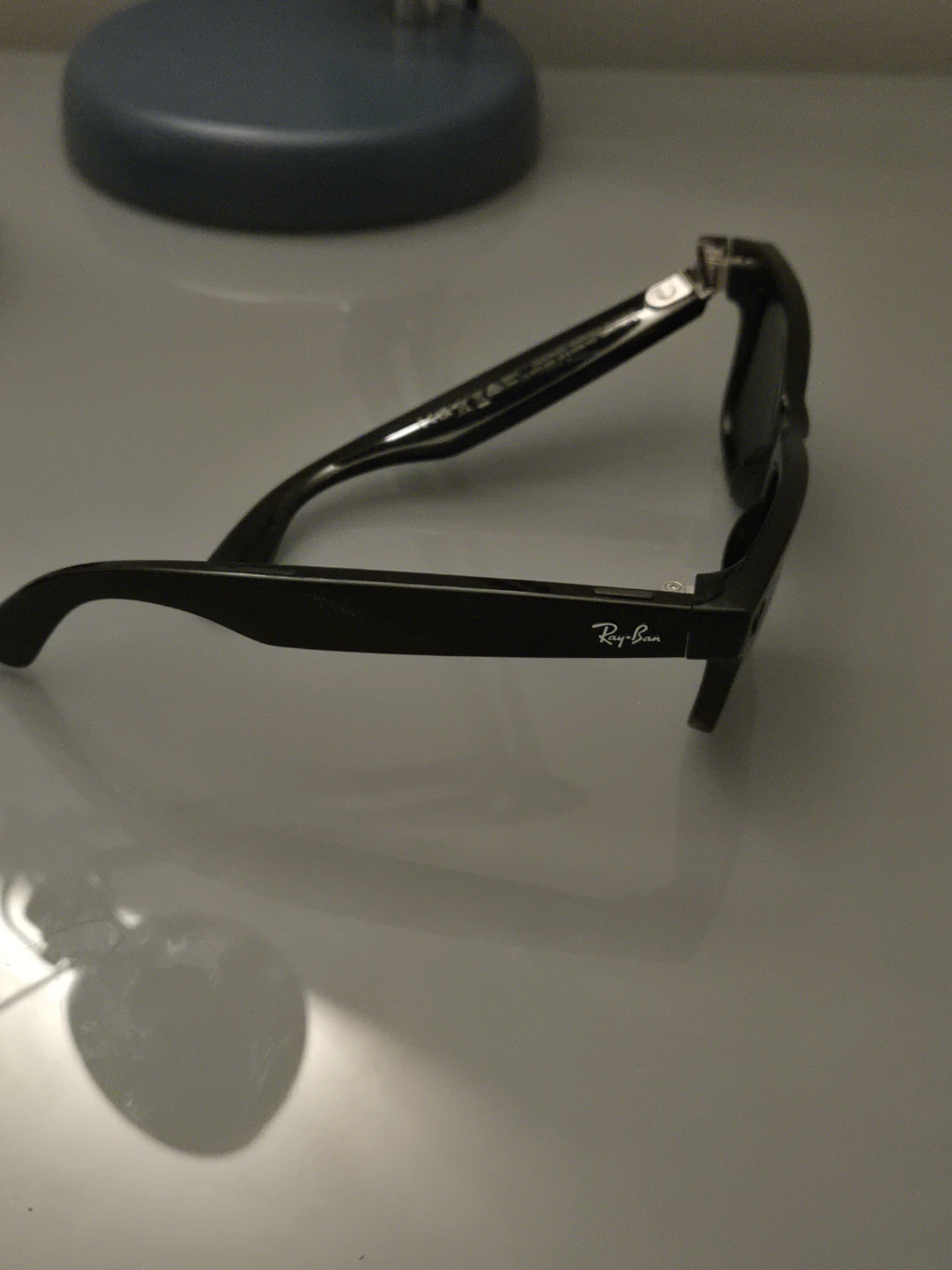 Ray-Ban Wayfarer Smart Glasses and Charging Case - photo 2
