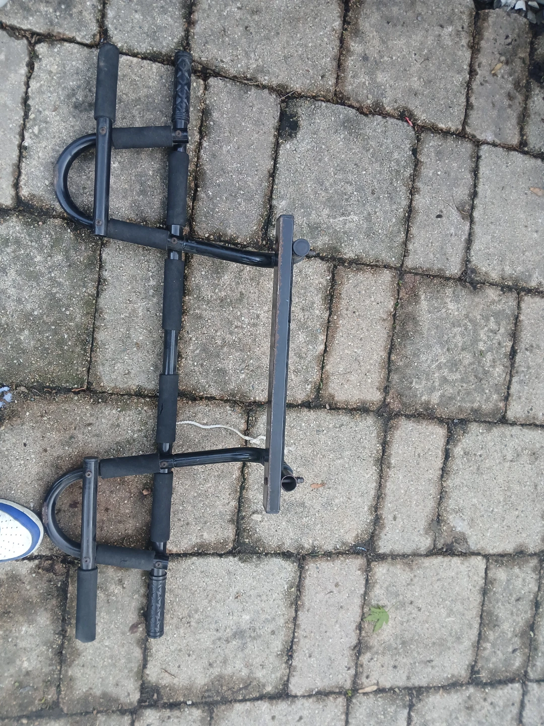 Doorway Pull-Up Bar