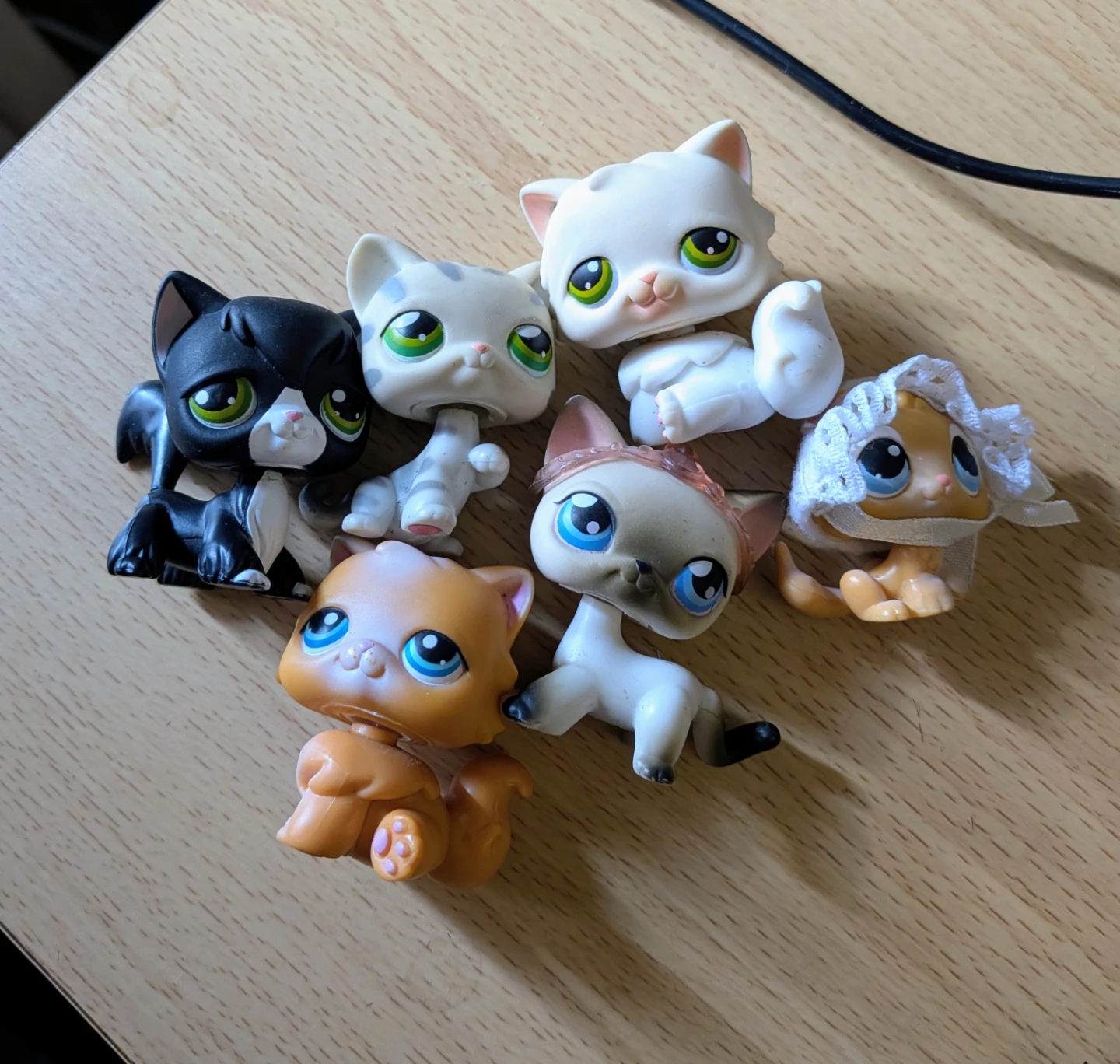 Littlest Pet Shop Cat Figures - Set of 6