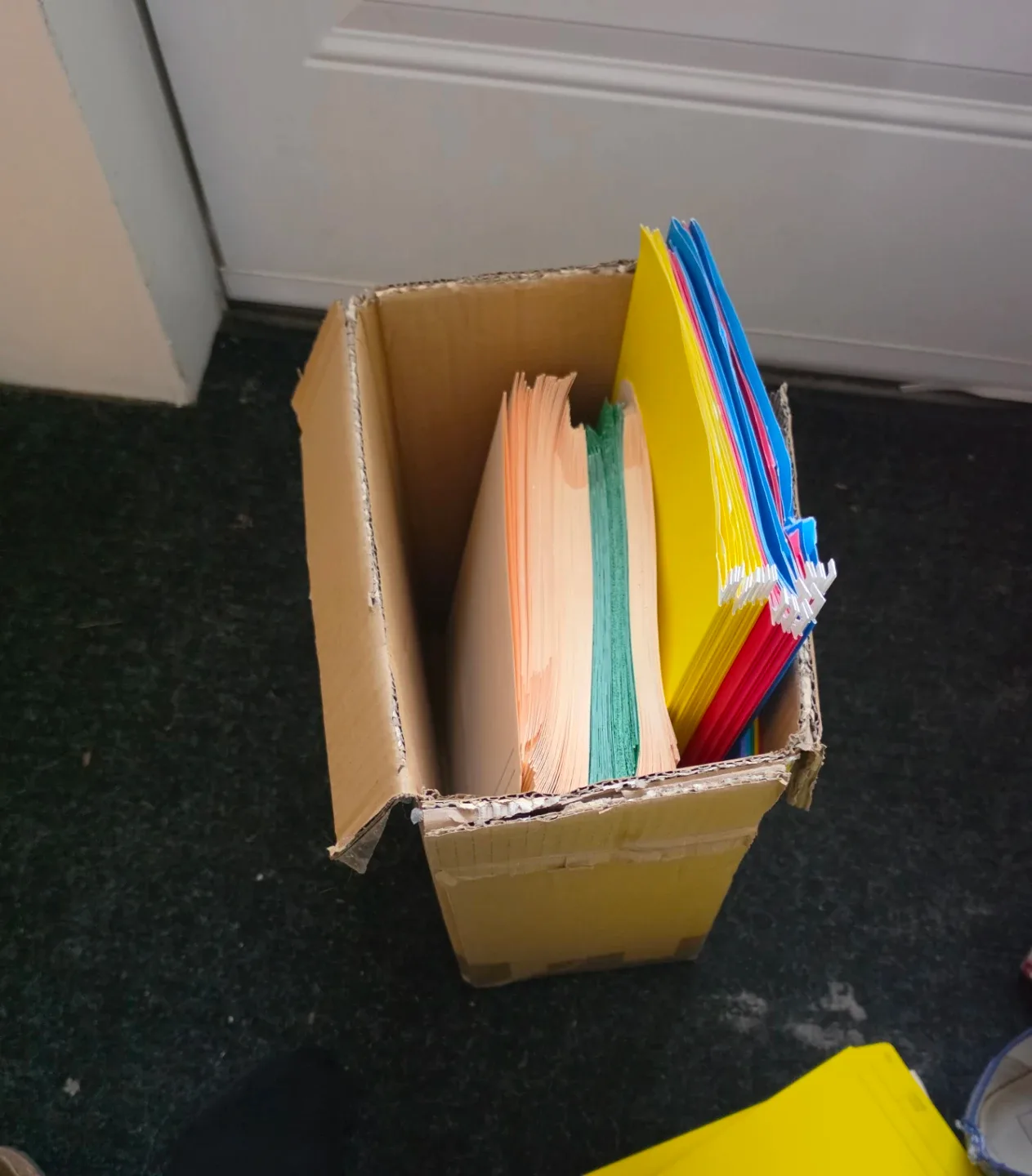 Box of letter sized file folders