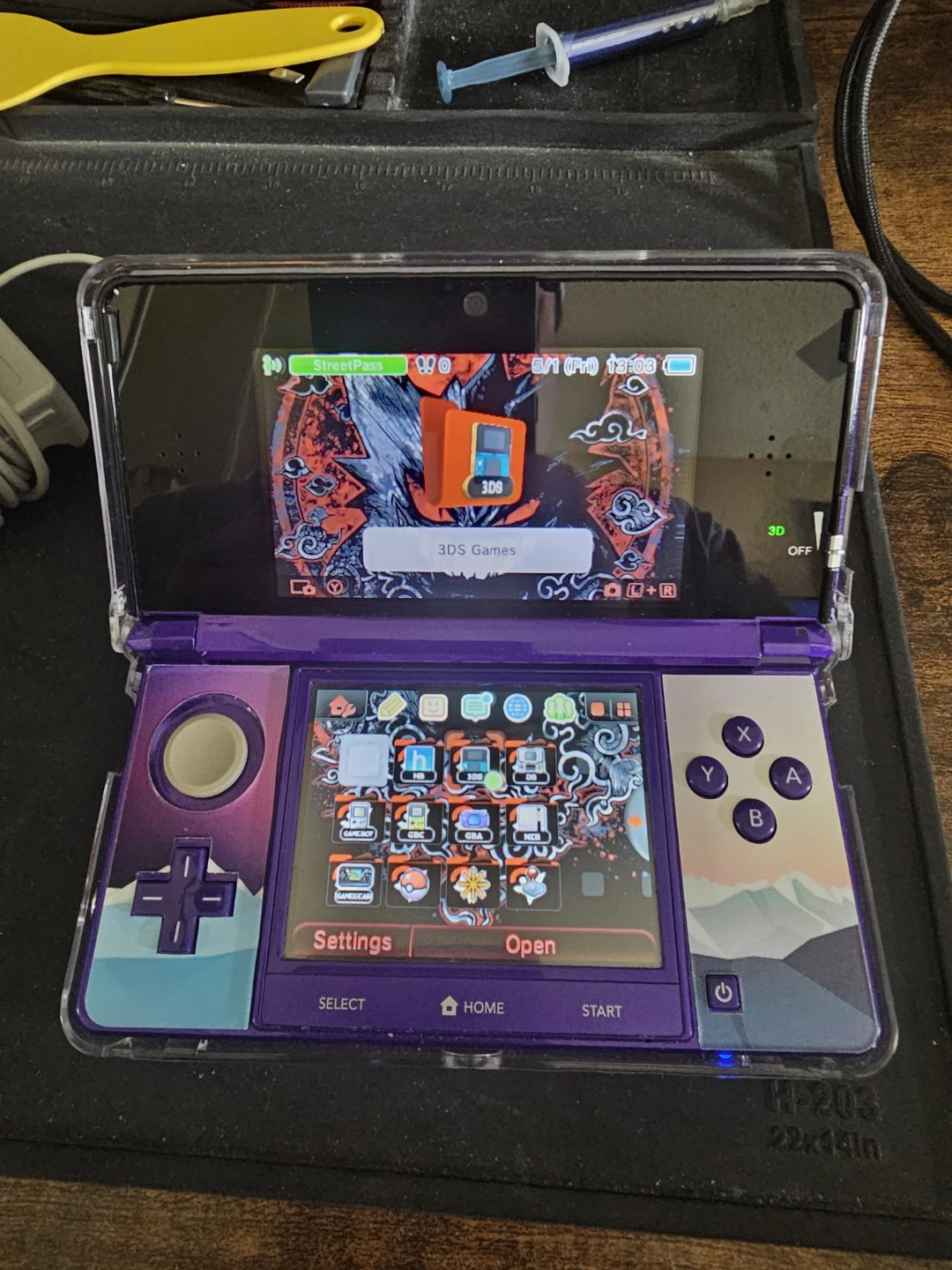 Nintendo 3DS Midnight Purple Edition