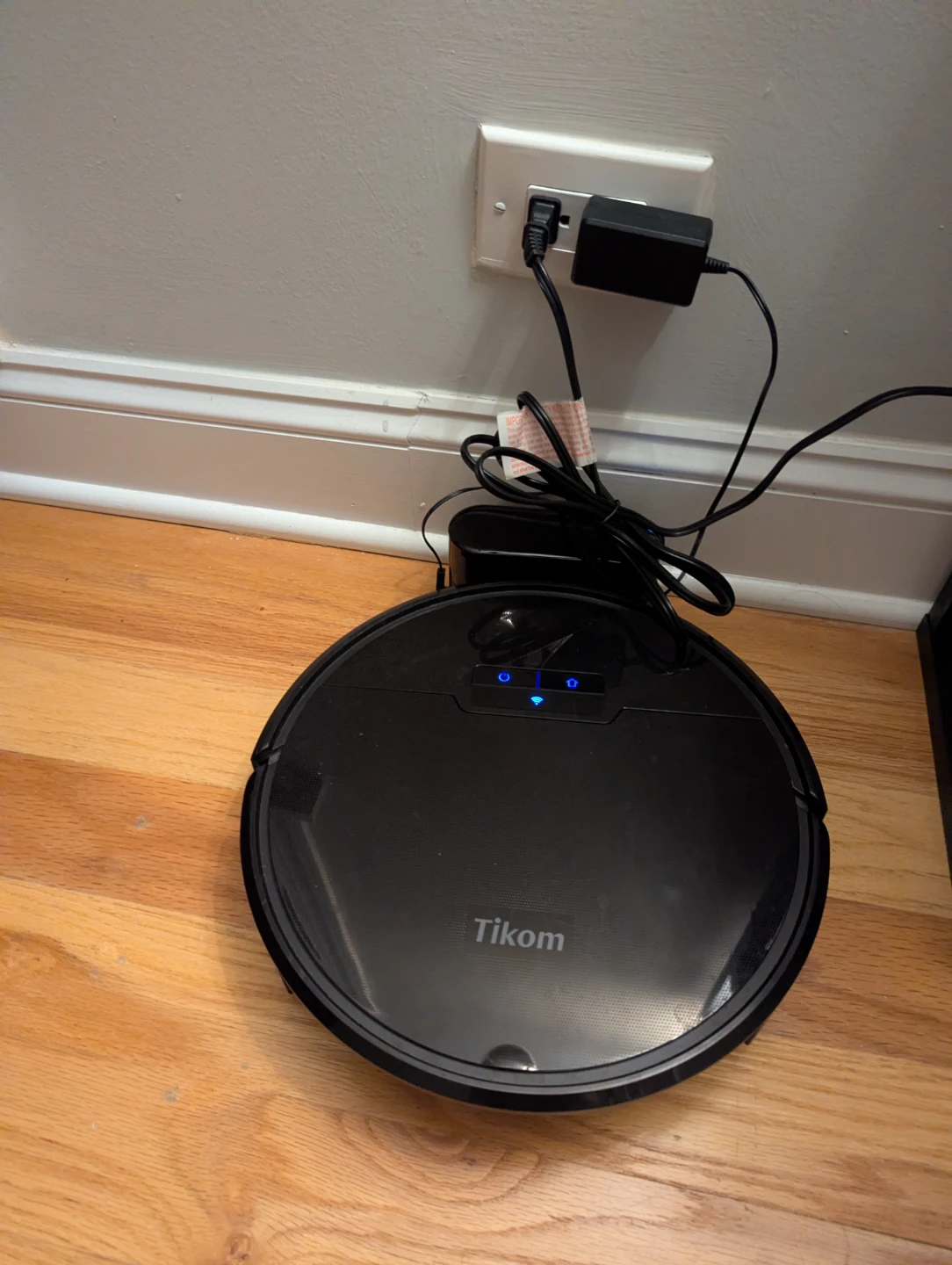 Tikom Robot Vacuum Cleaner & Mop