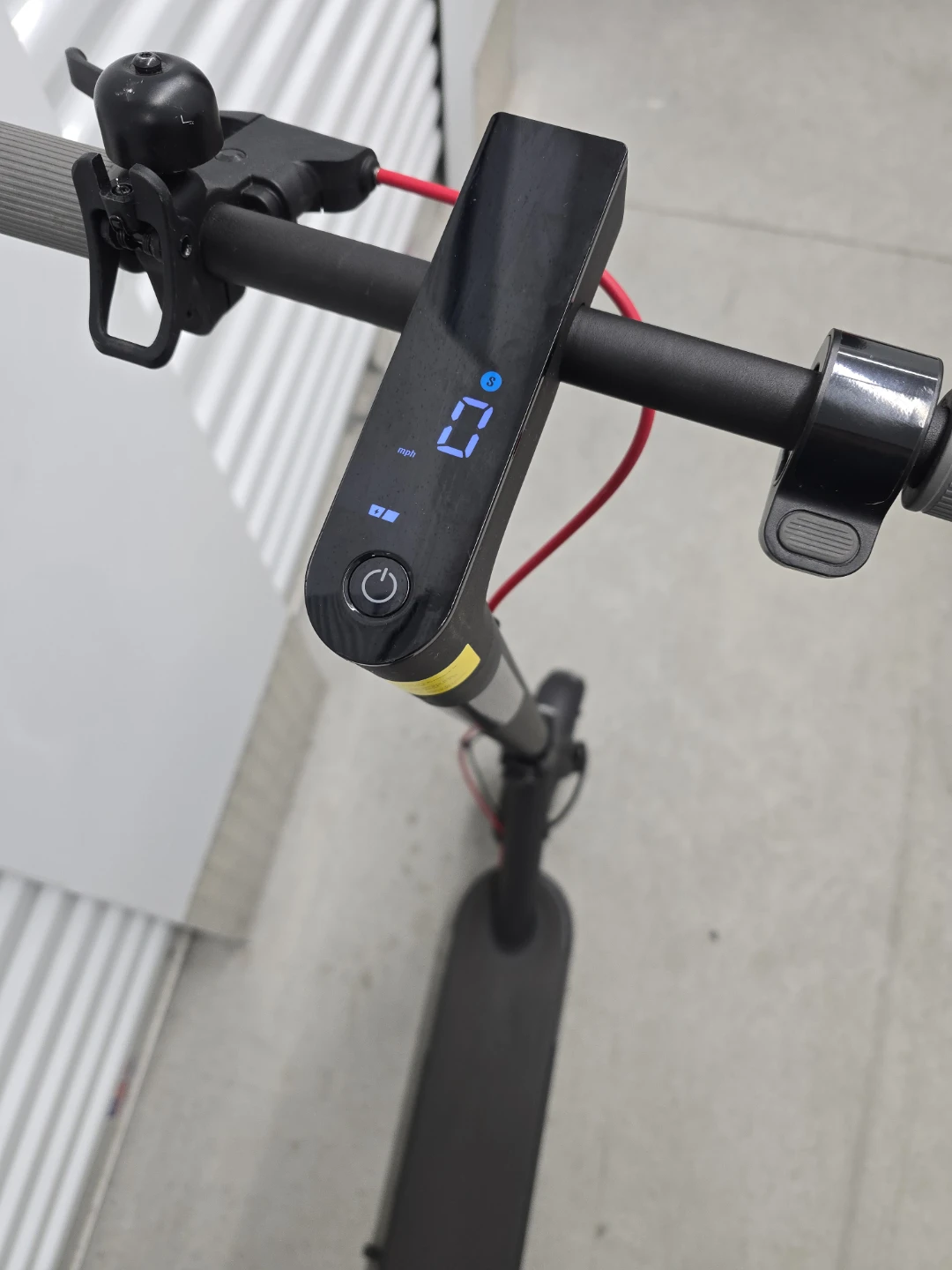 Xiaomi 4 Pro 2nd Gen Scooter - photo 4