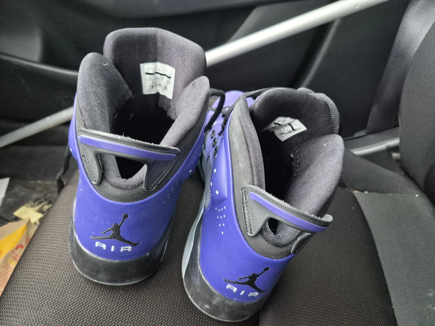 Jordan 6 Retro