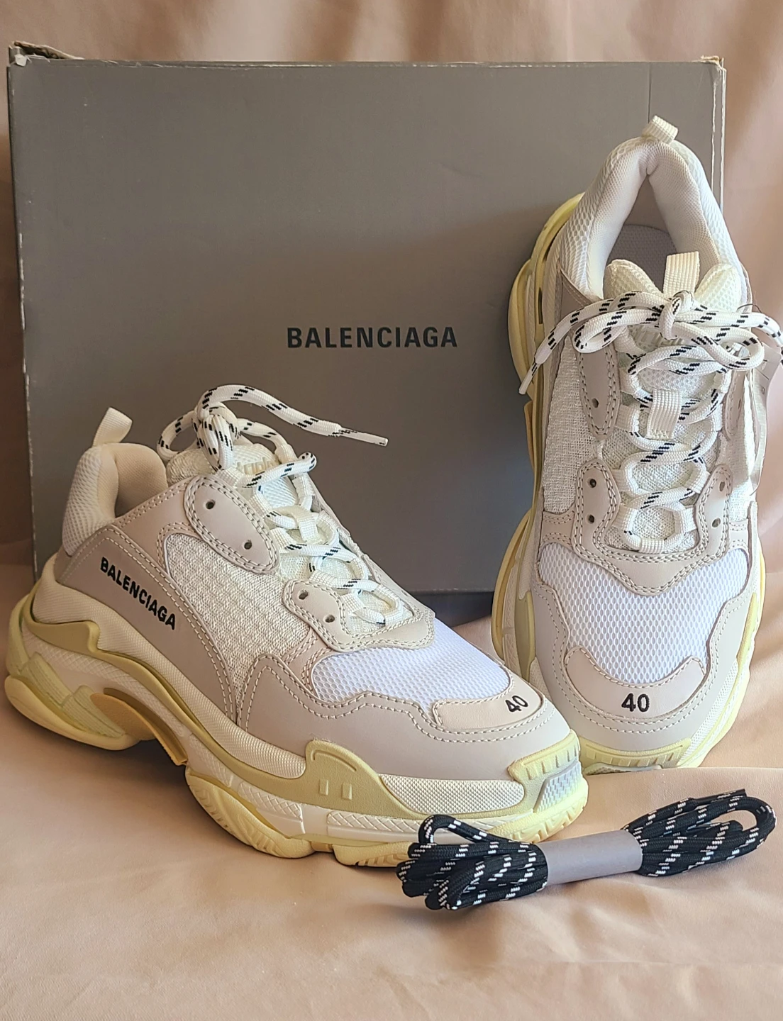Balenciaga Triple S Sneakers Size 40 White