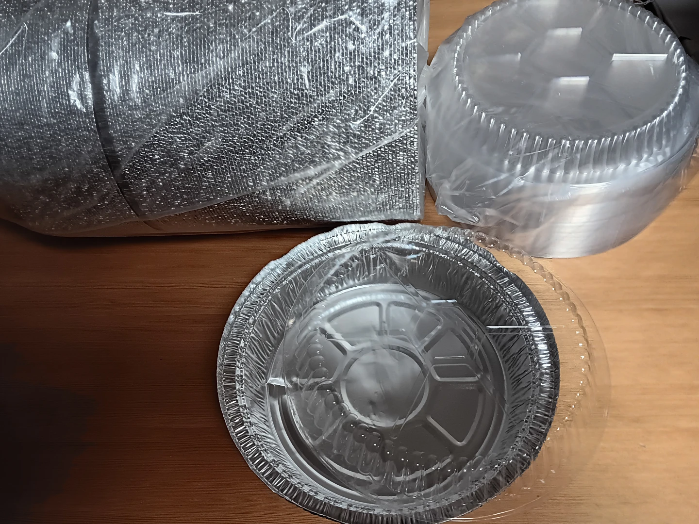 7" Round aluminum foil with lid containers - photo 3