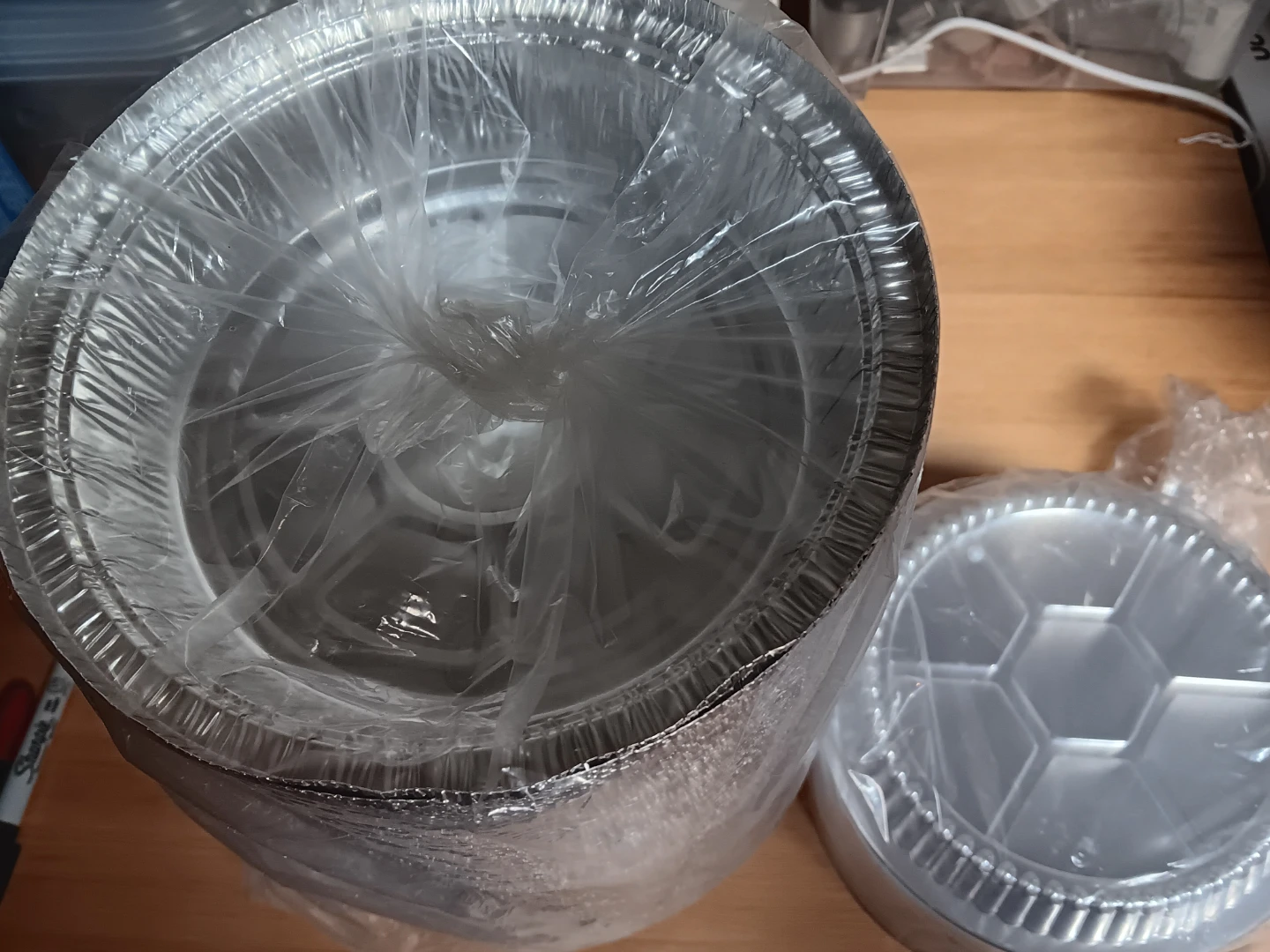 7" Round aluminum foil with lid containers - photo 4