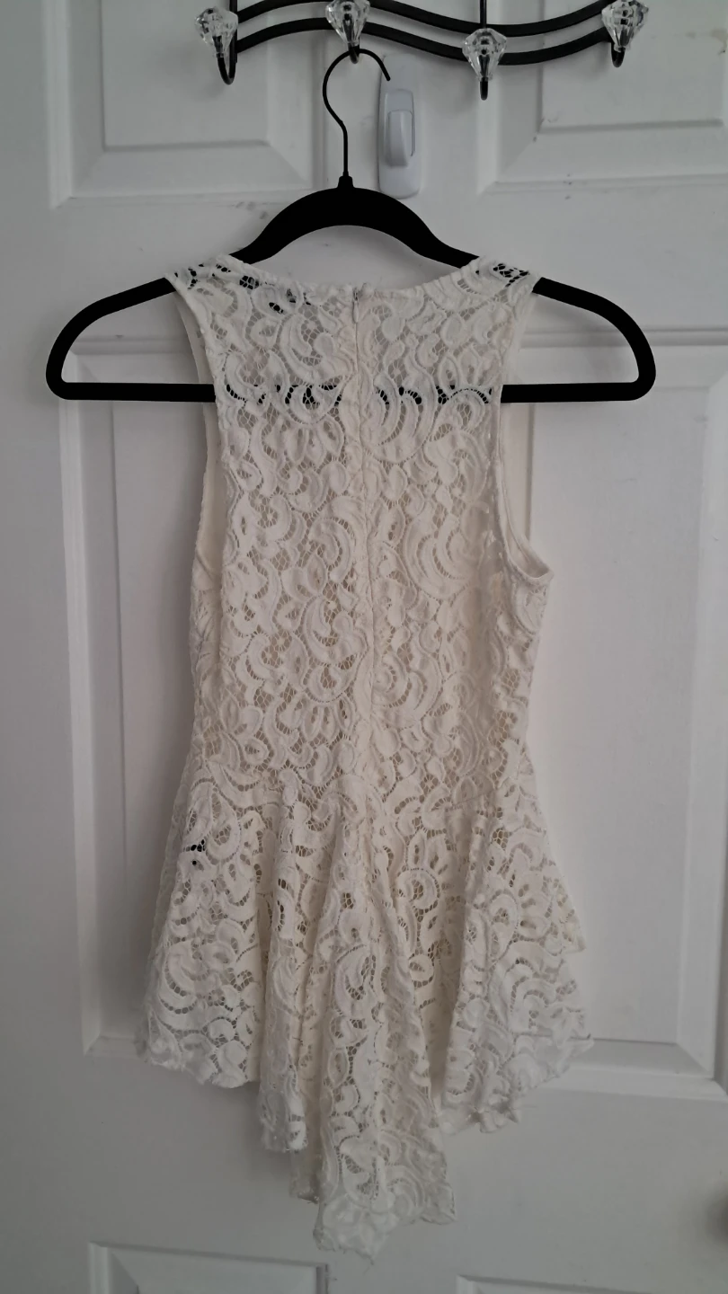 Haute Monde White Lace Peplum Top - photo 2