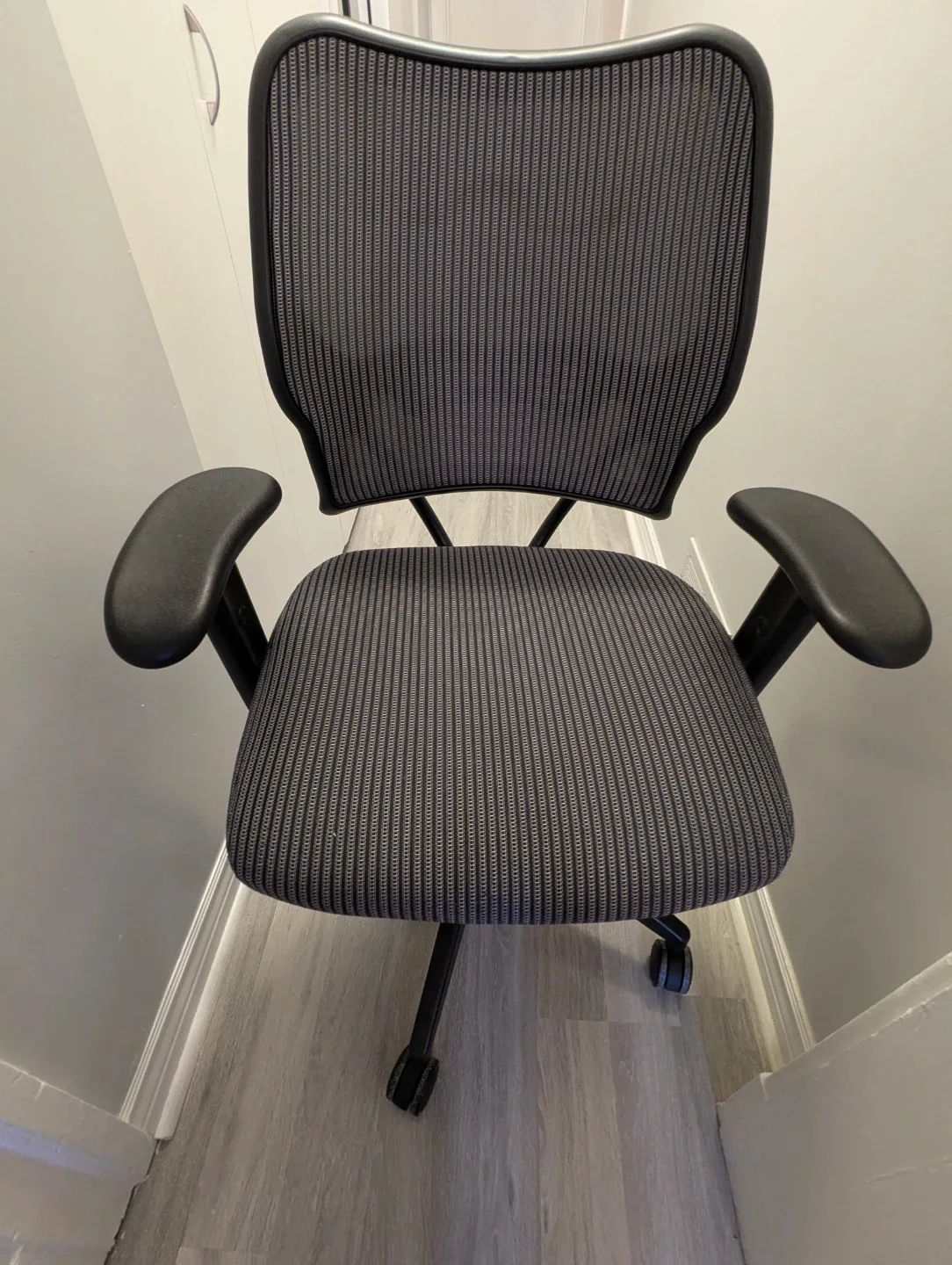 Ergonomic Office Chair - photo 2