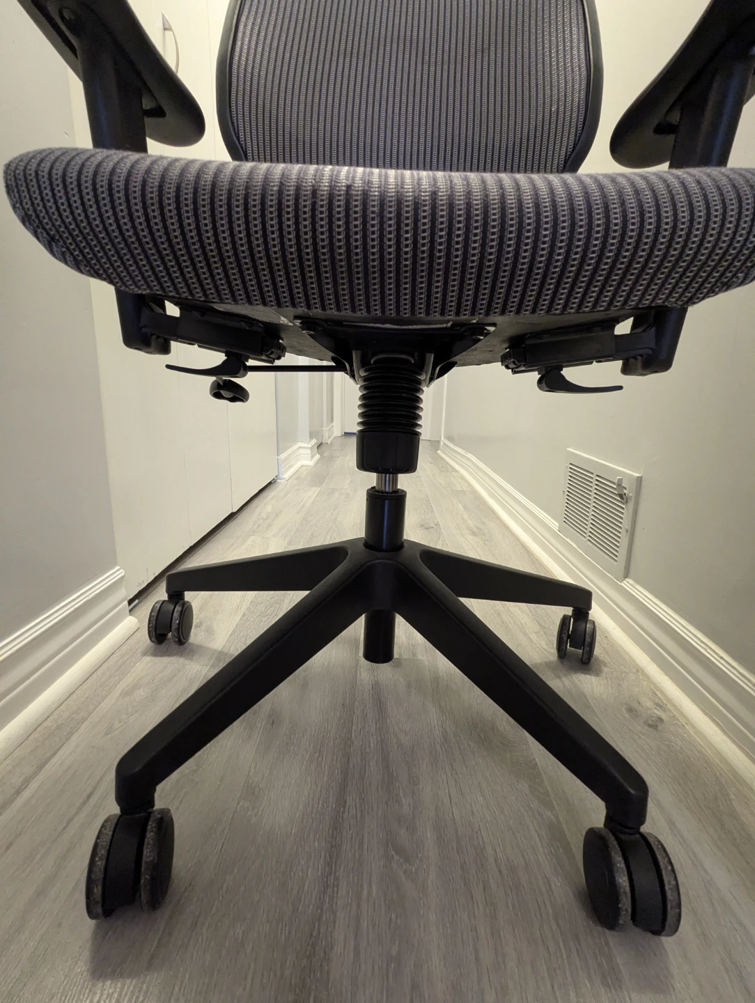 Ergonomic Office Chair - photo 4