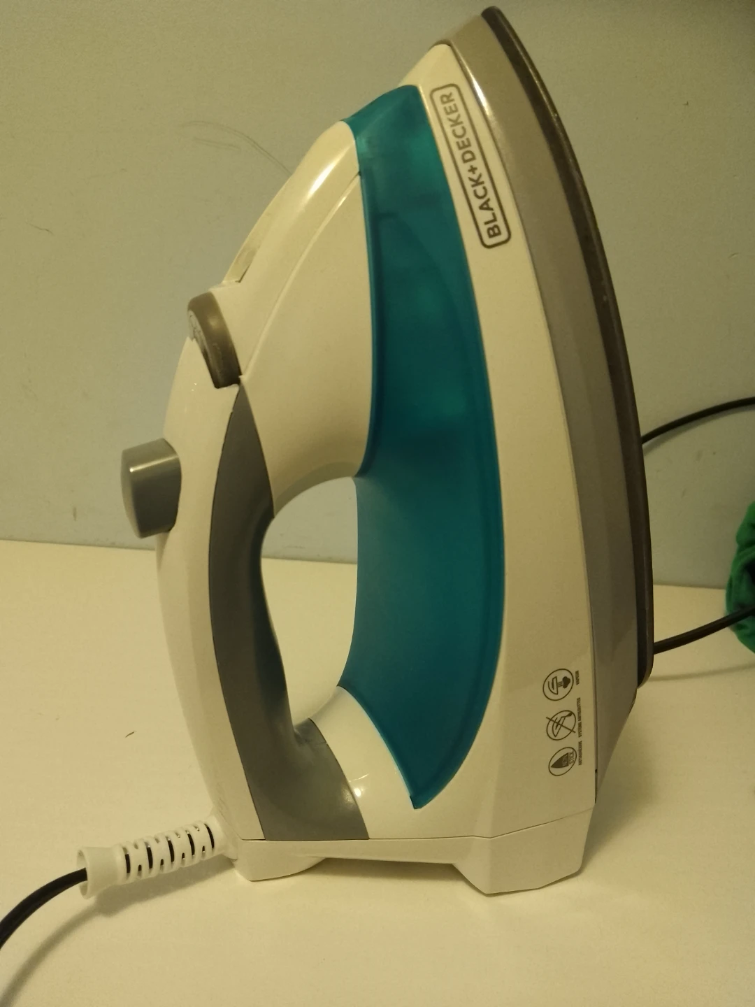 BLACK+DECKER Steam Iron