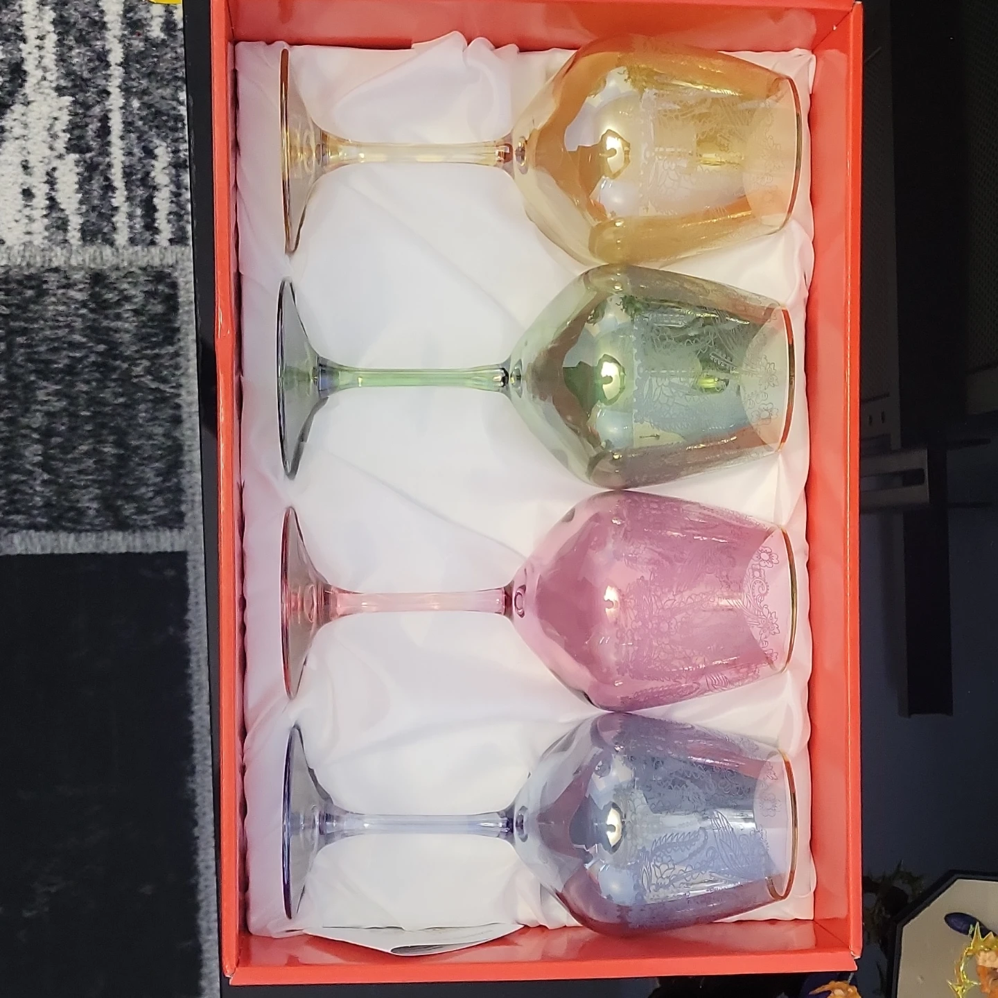 Italian Decor Set of 4 Iridescent Wine Glasses - photo 3