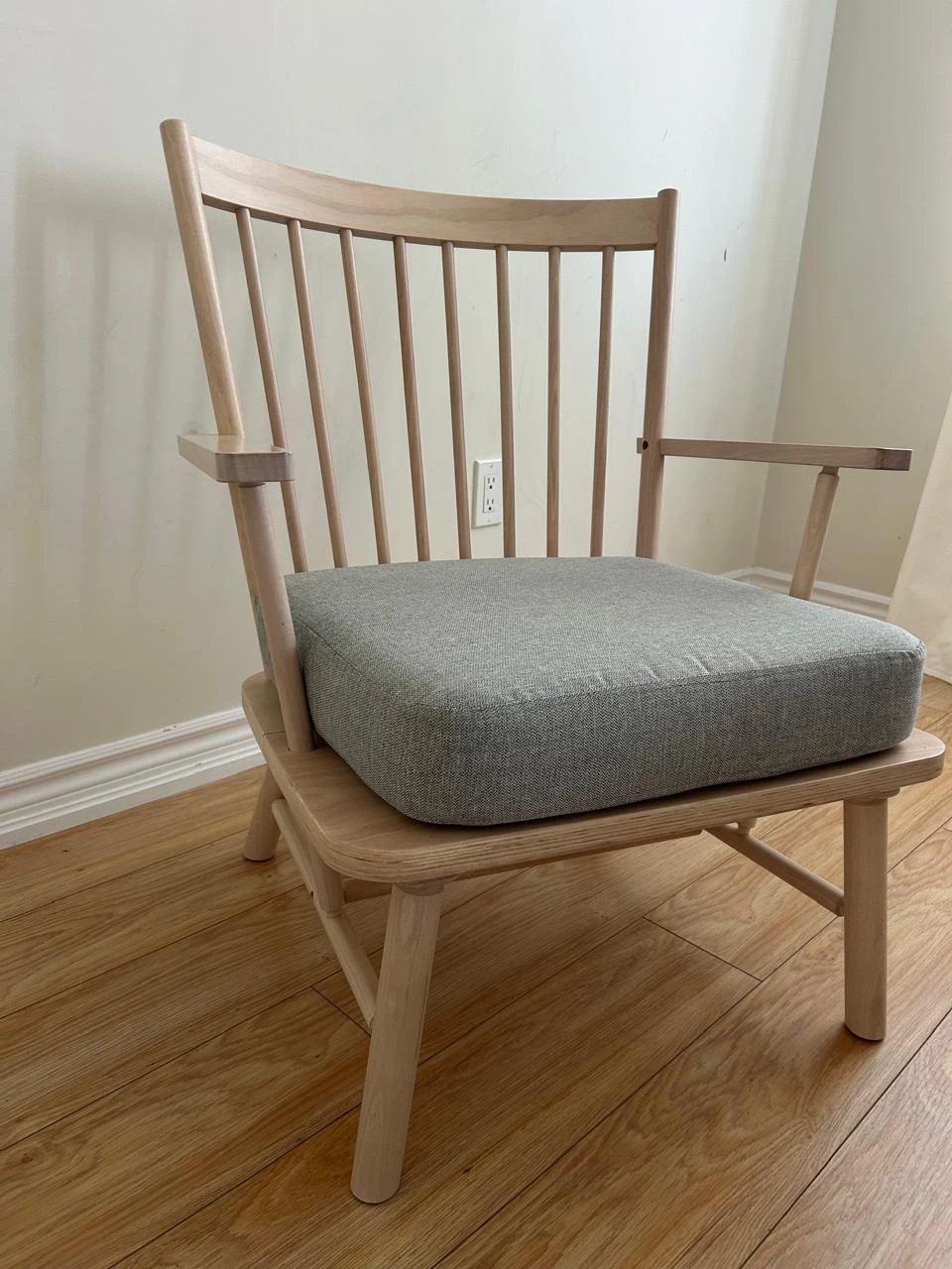 IKEA - Wooden Armchair with Grey Cushion - photo 2